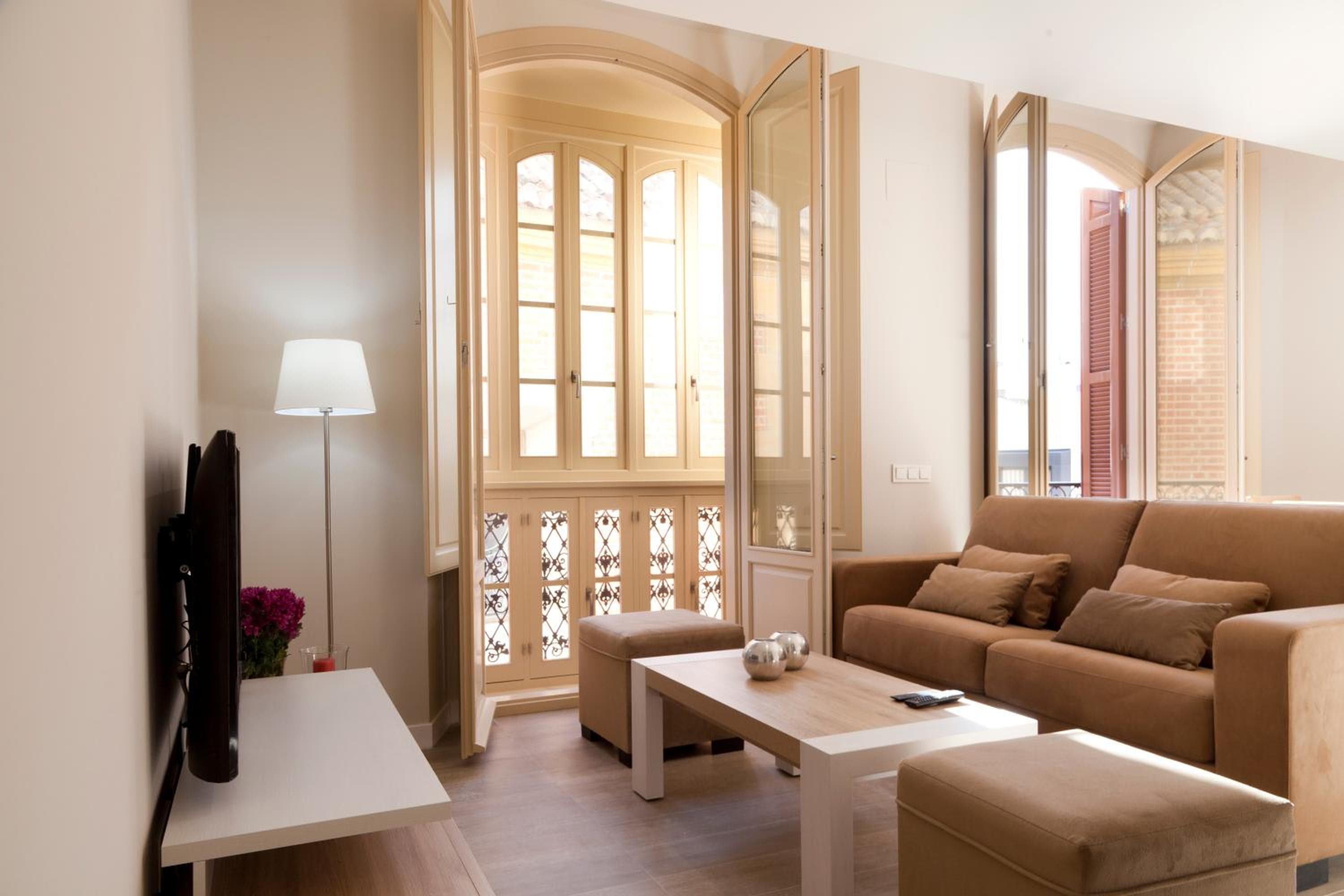 Apartamentos Pinar Malaga Centro — 6