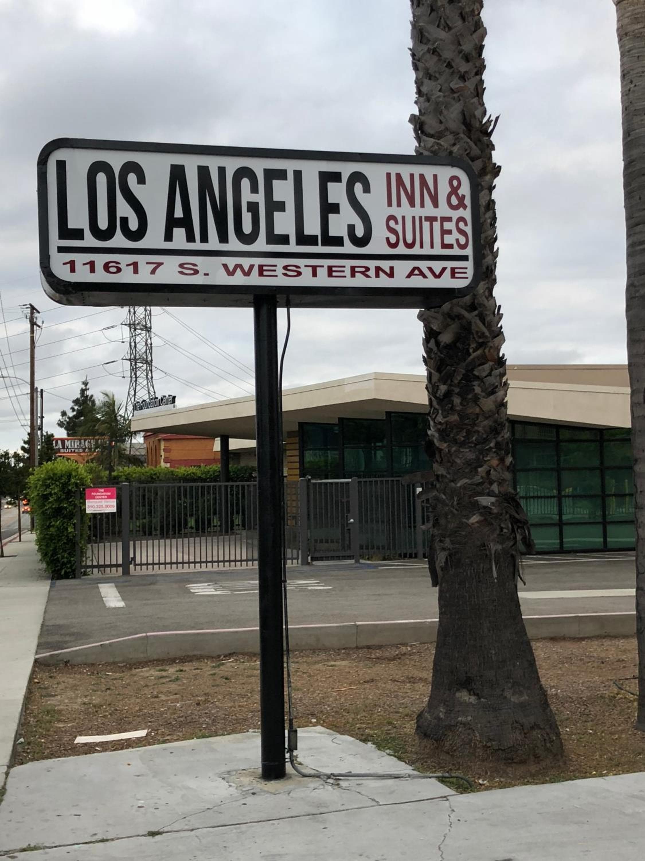 Los Angeles Inn & Suites - LAX — 15