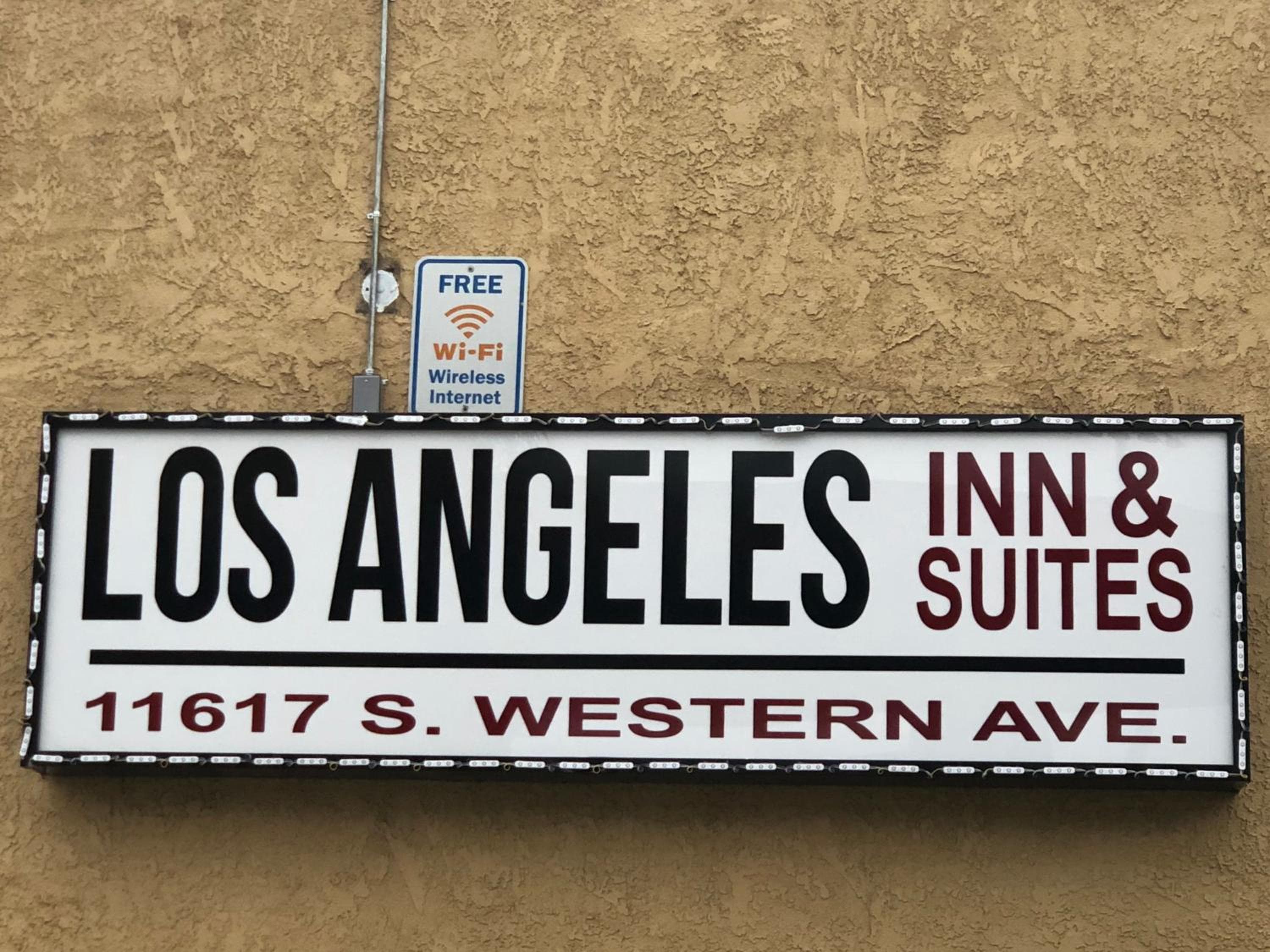 Los Angeles Inn & Suites - LAX — 16