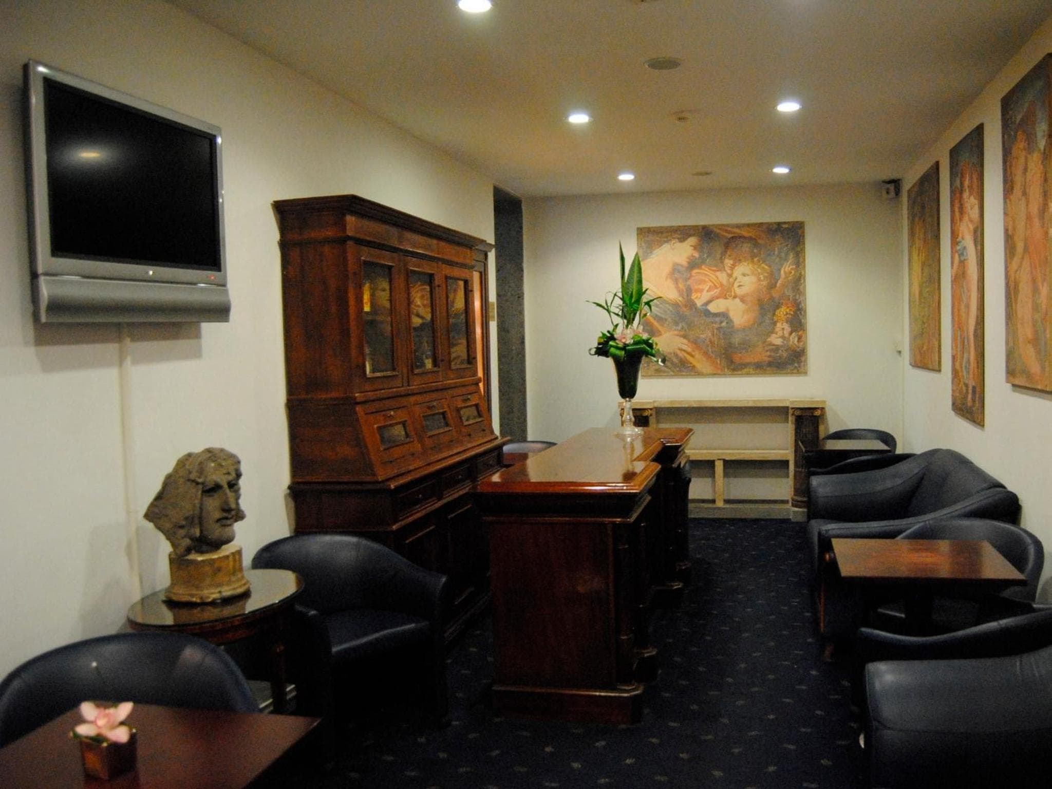 Hotel Diplomático — 18