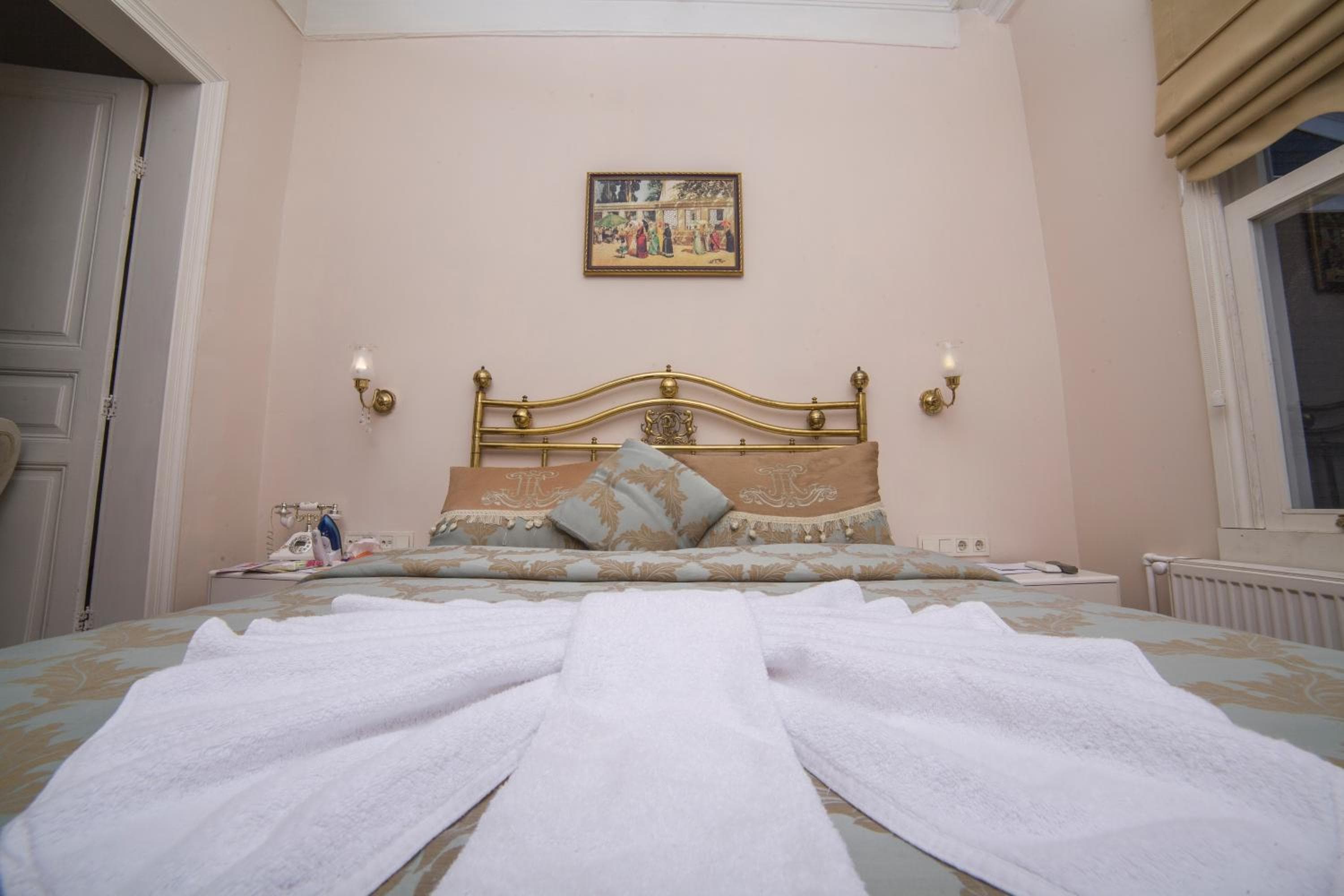 HHK Hotel — 14