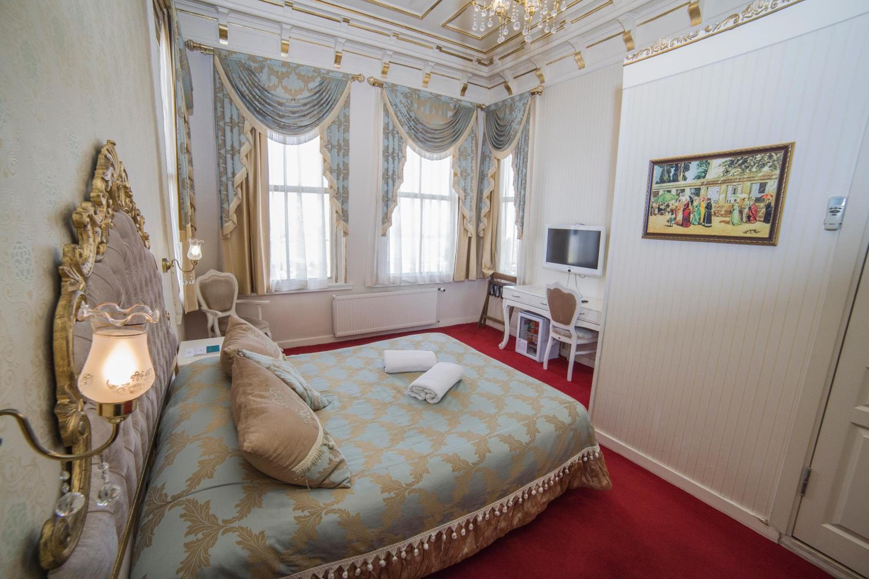 HHK Hotel — 13