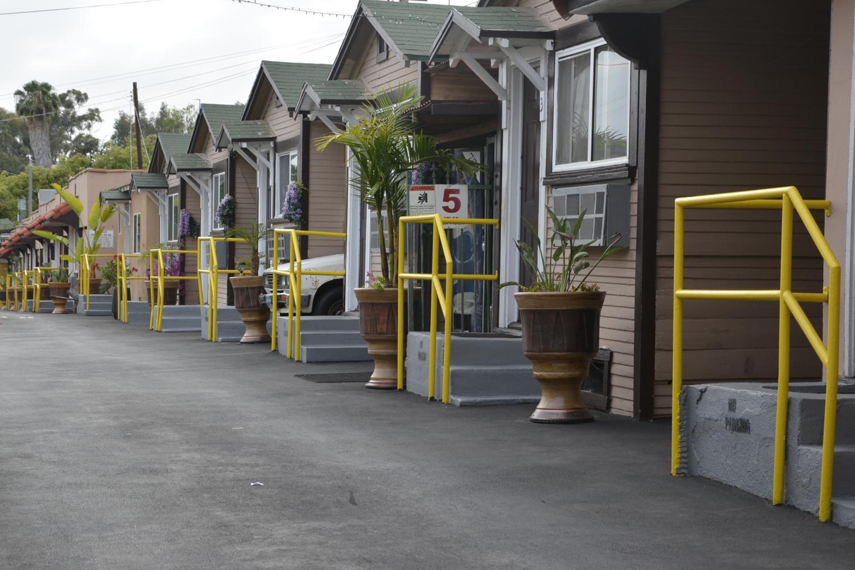 Motel Lincoln Park — 12
