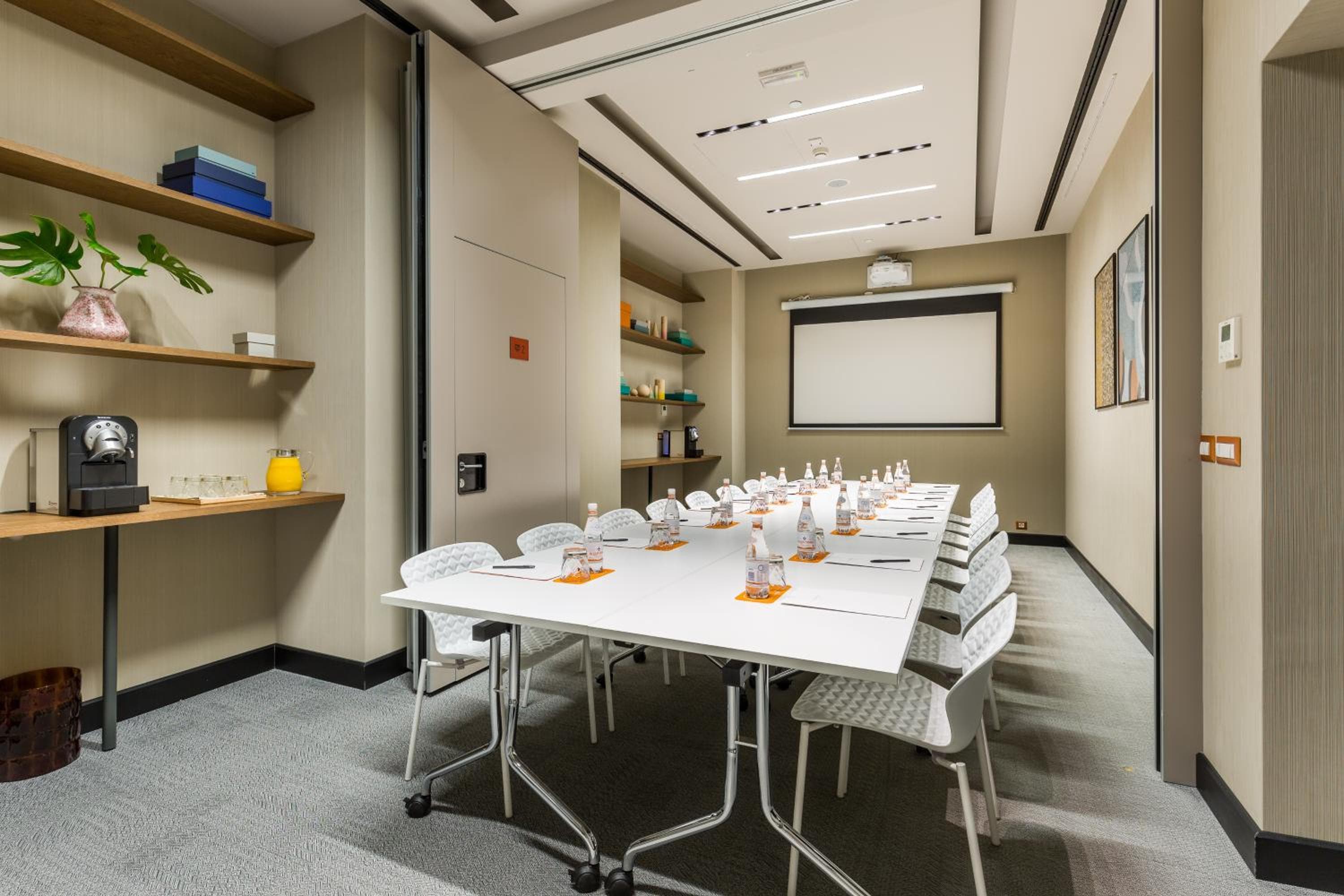 Room Mate Collection Giulia, Milan hotel, Silvio Pellico 4, Milan, Italy — photo 28