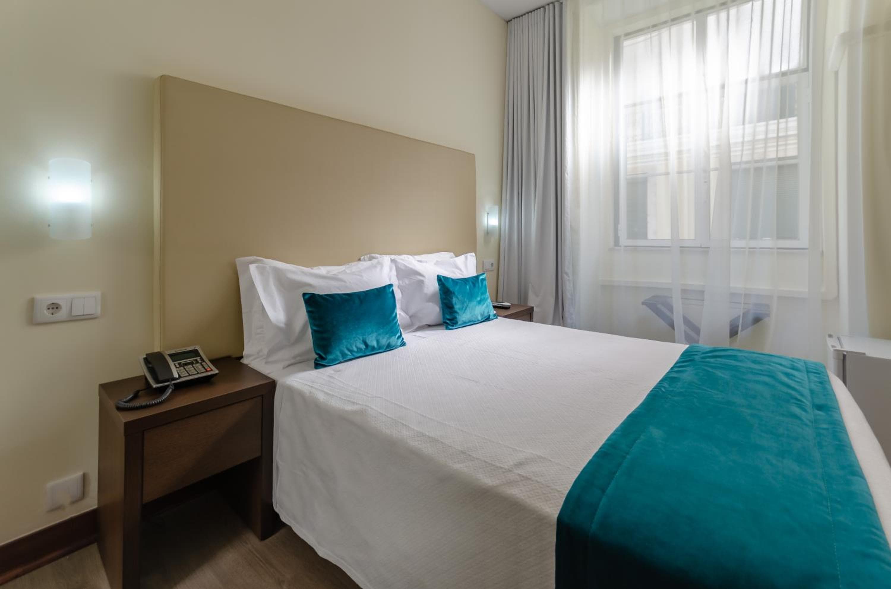 Hotel LX Rossio — 13