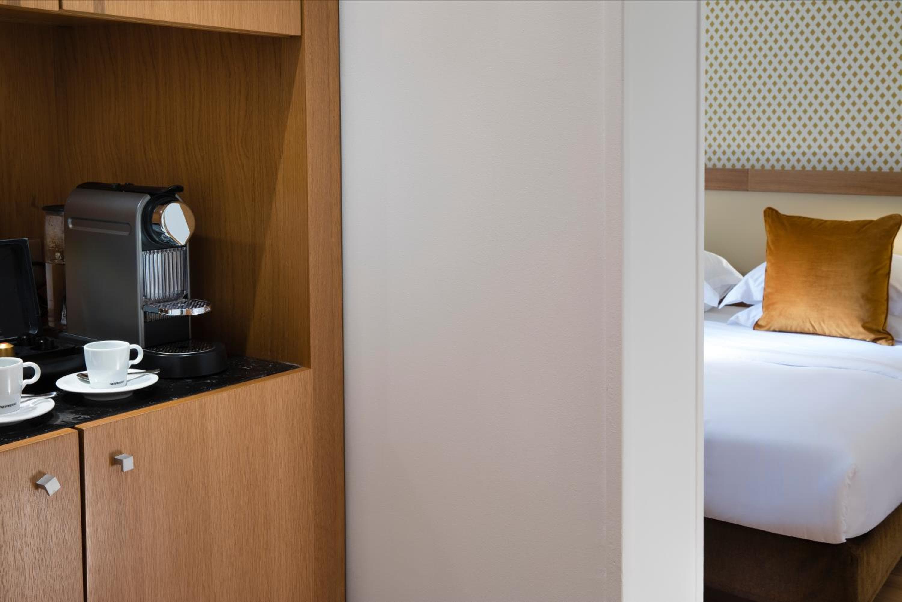 Hotel Le Six — 17