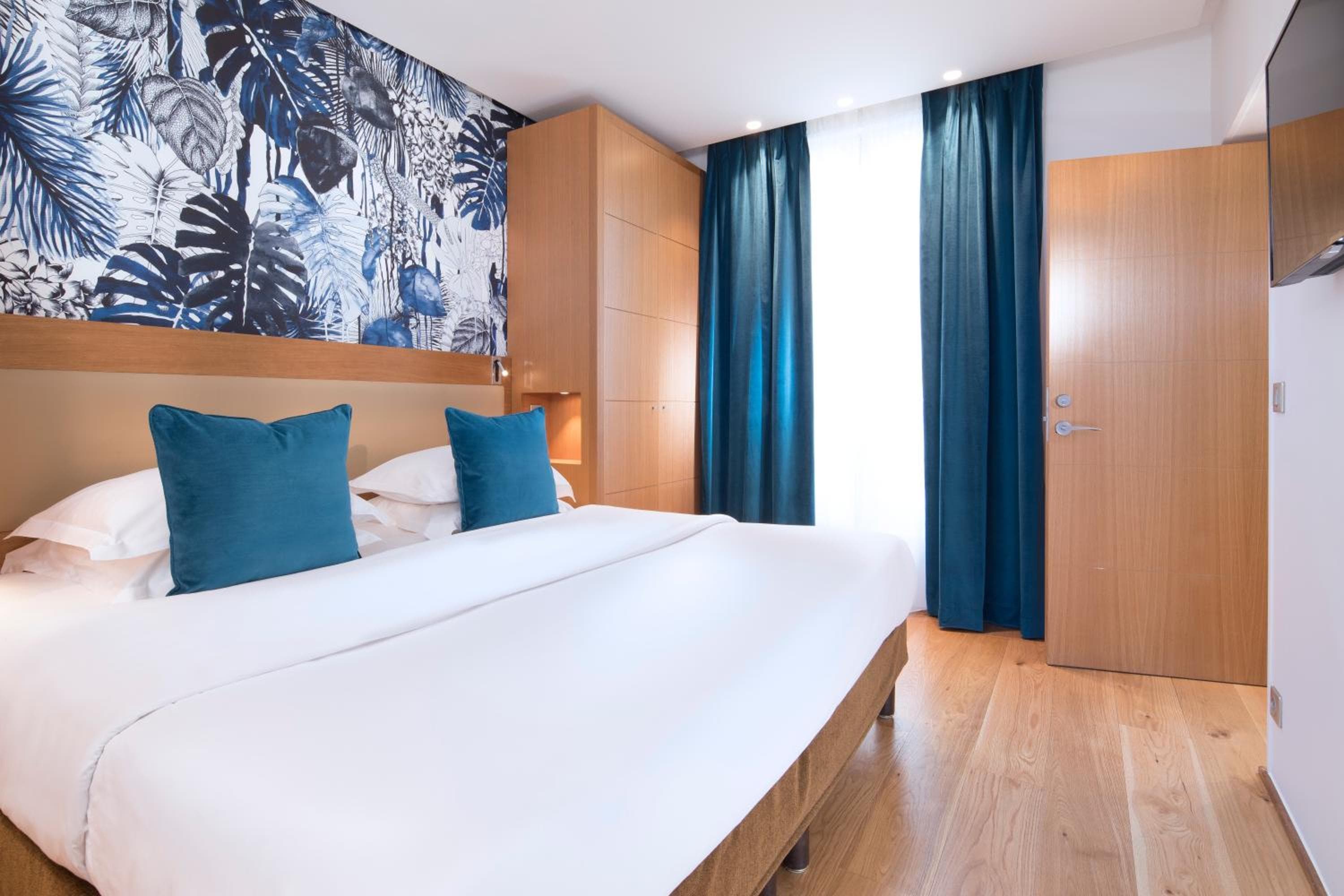 Hotel Le Six — 16