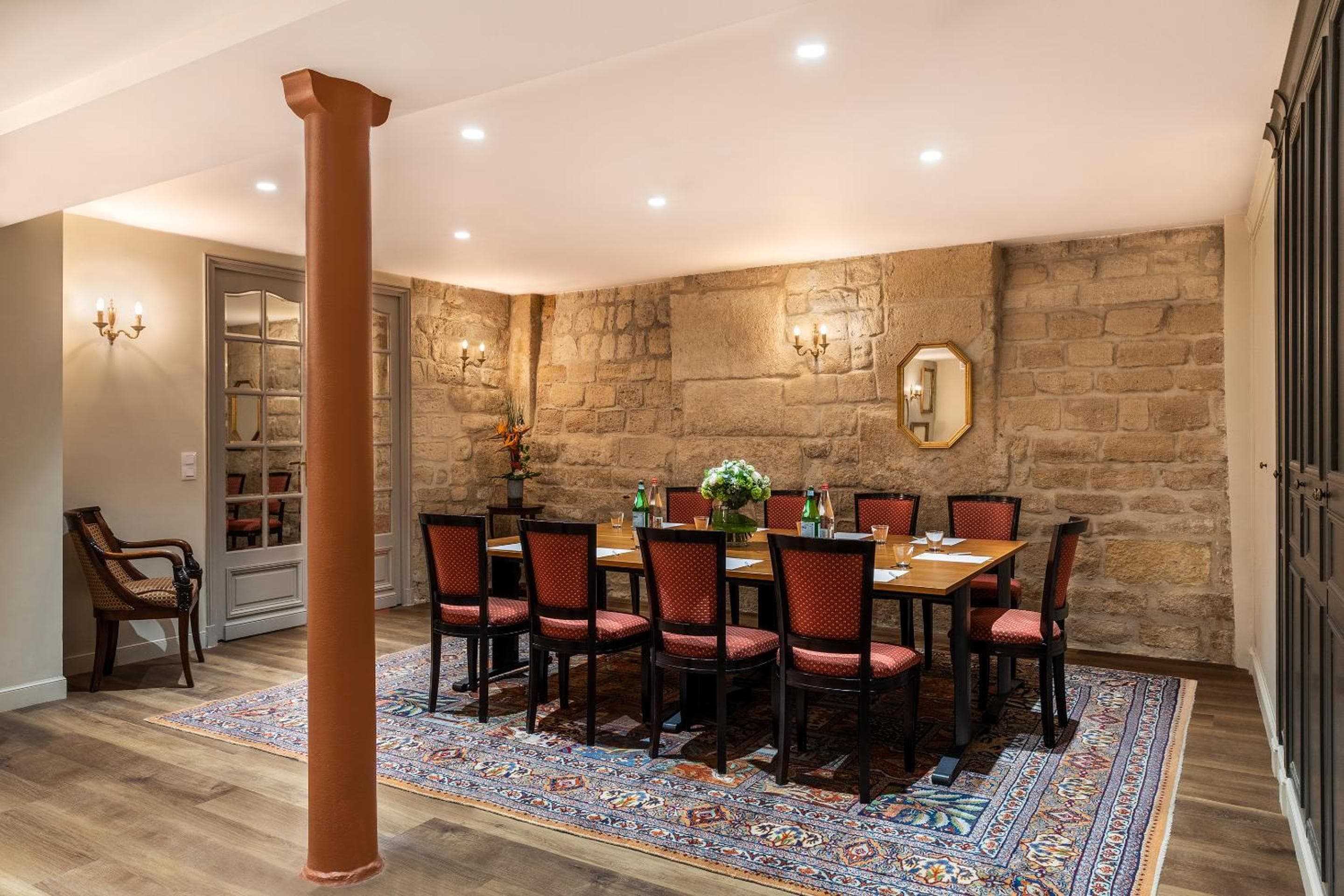 Hotel Ducs de Bourgogne — 2