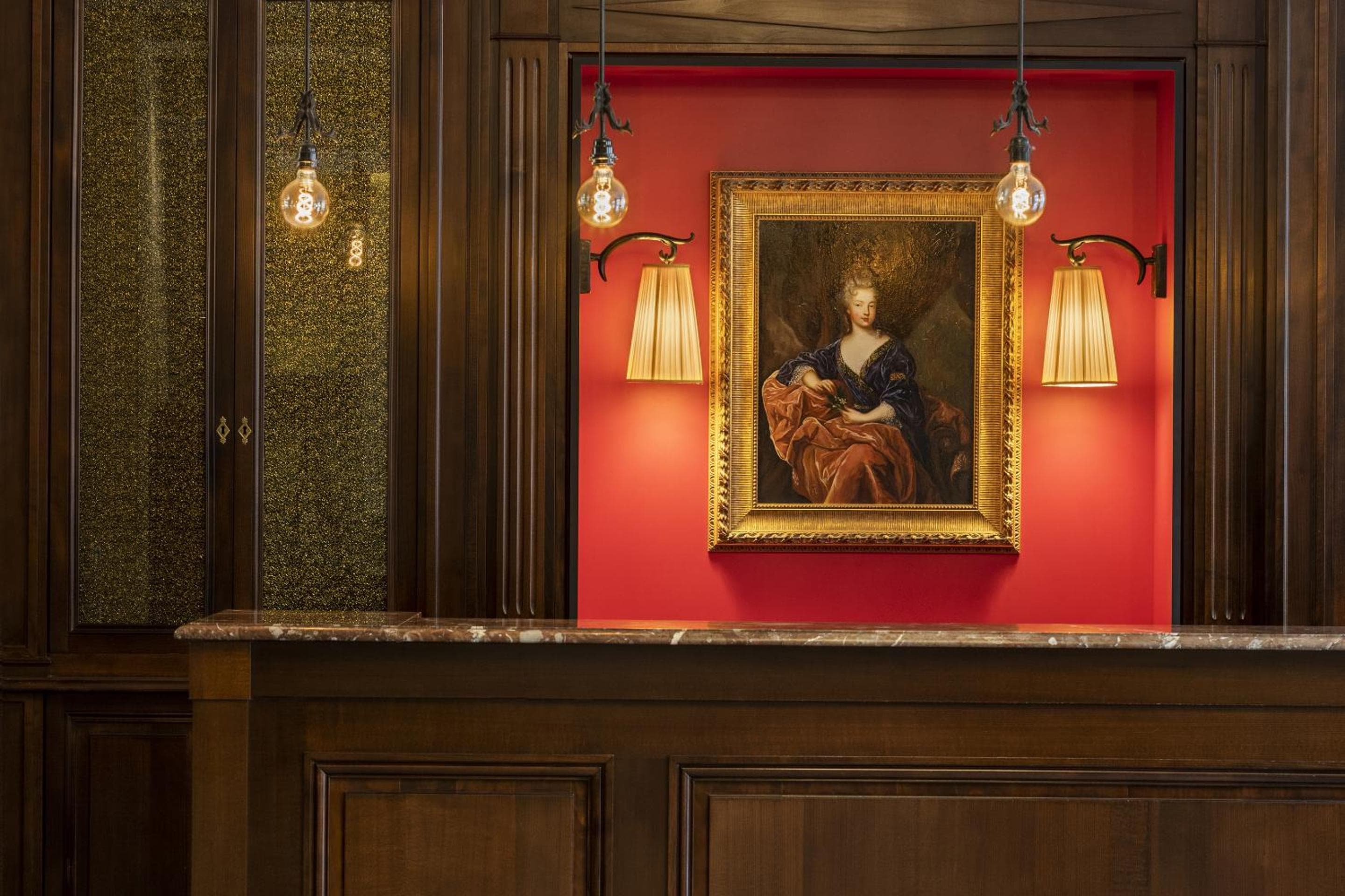 Hotel Ducs de Bourgogne — 1