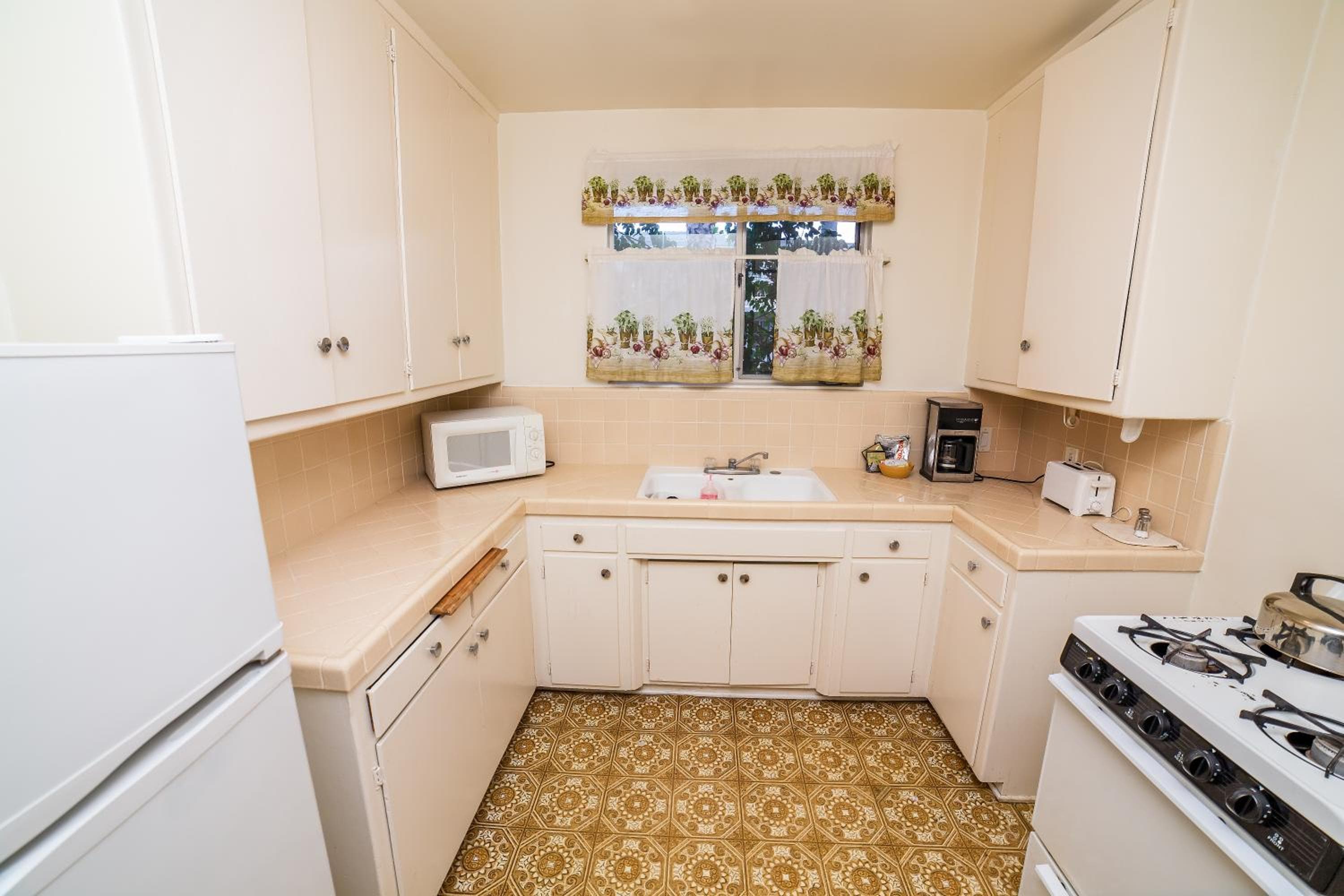 Hotel Cal Mar Suites — 15