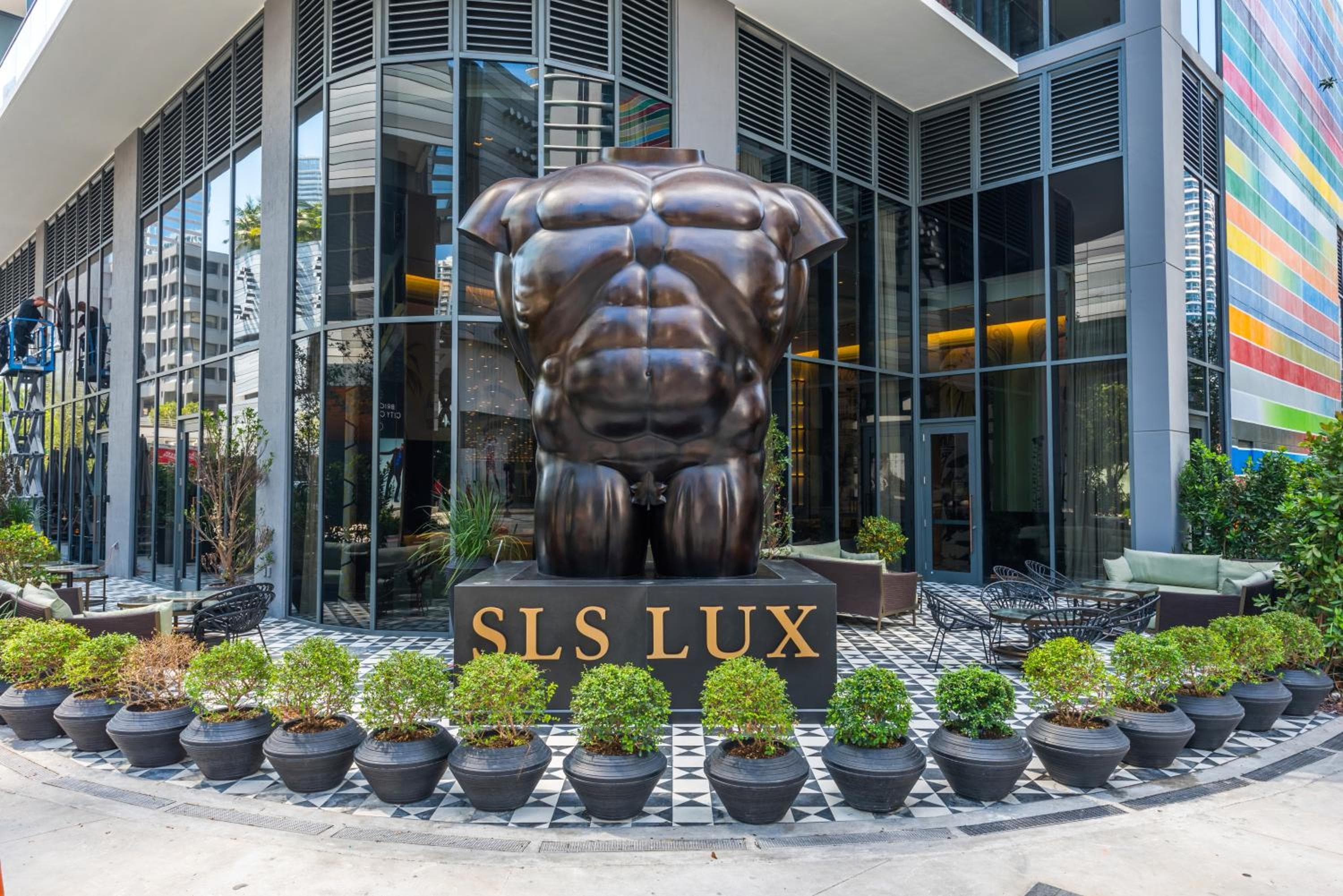 SLS LUX Brickell — 14