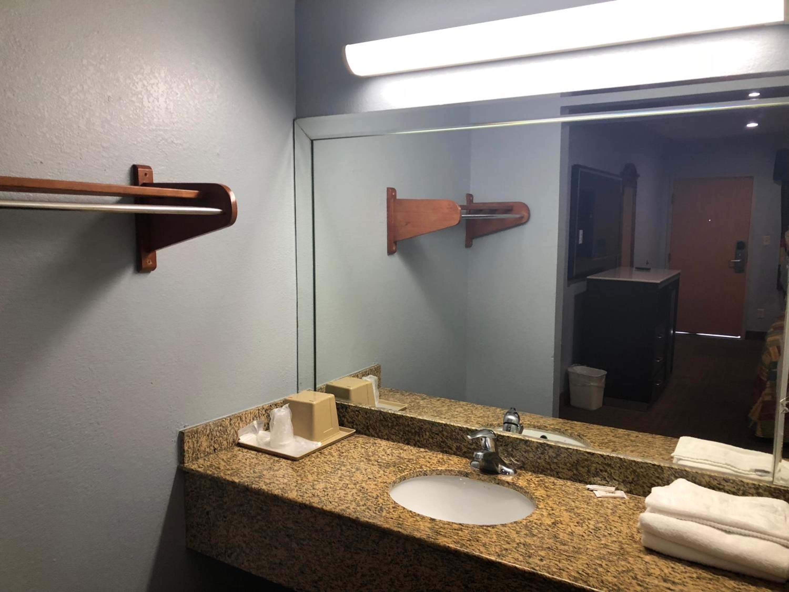 La Mirage Inn LAX Airport — 23