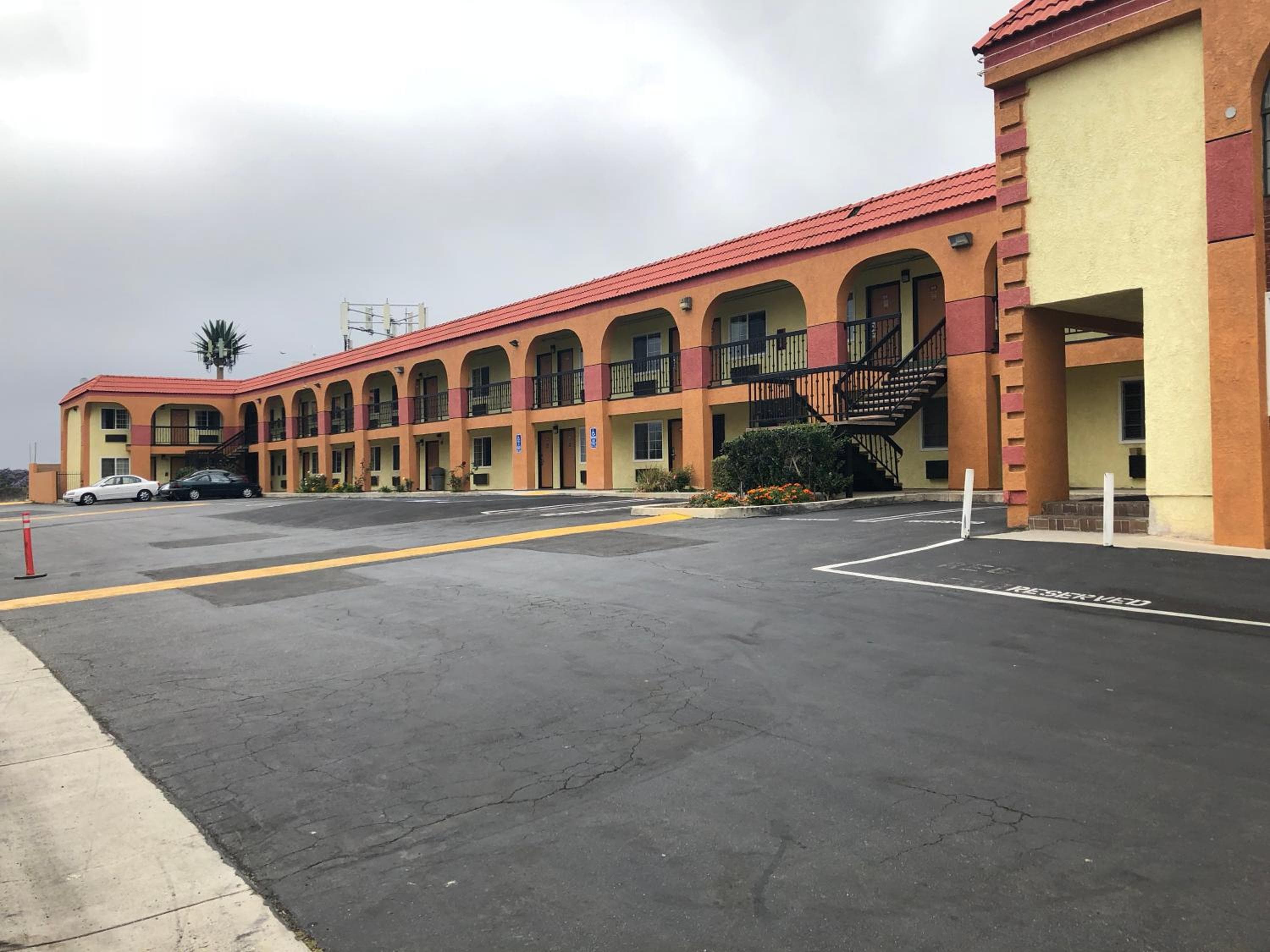 La Mirage Inn LAX Aeropuerto — 1