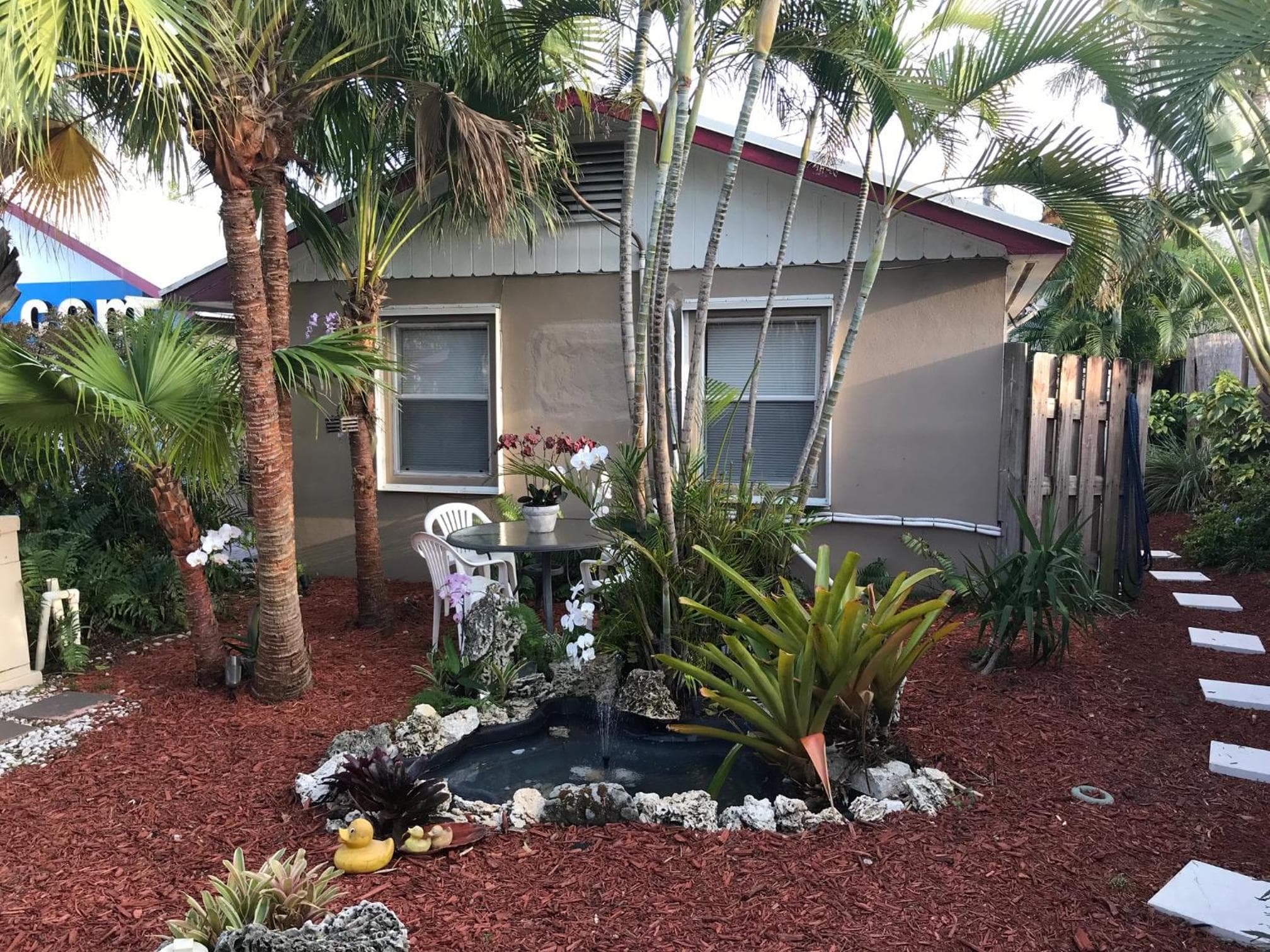 INN LEATHER GUEST HOUSE-GAY MALE ONLY — 26