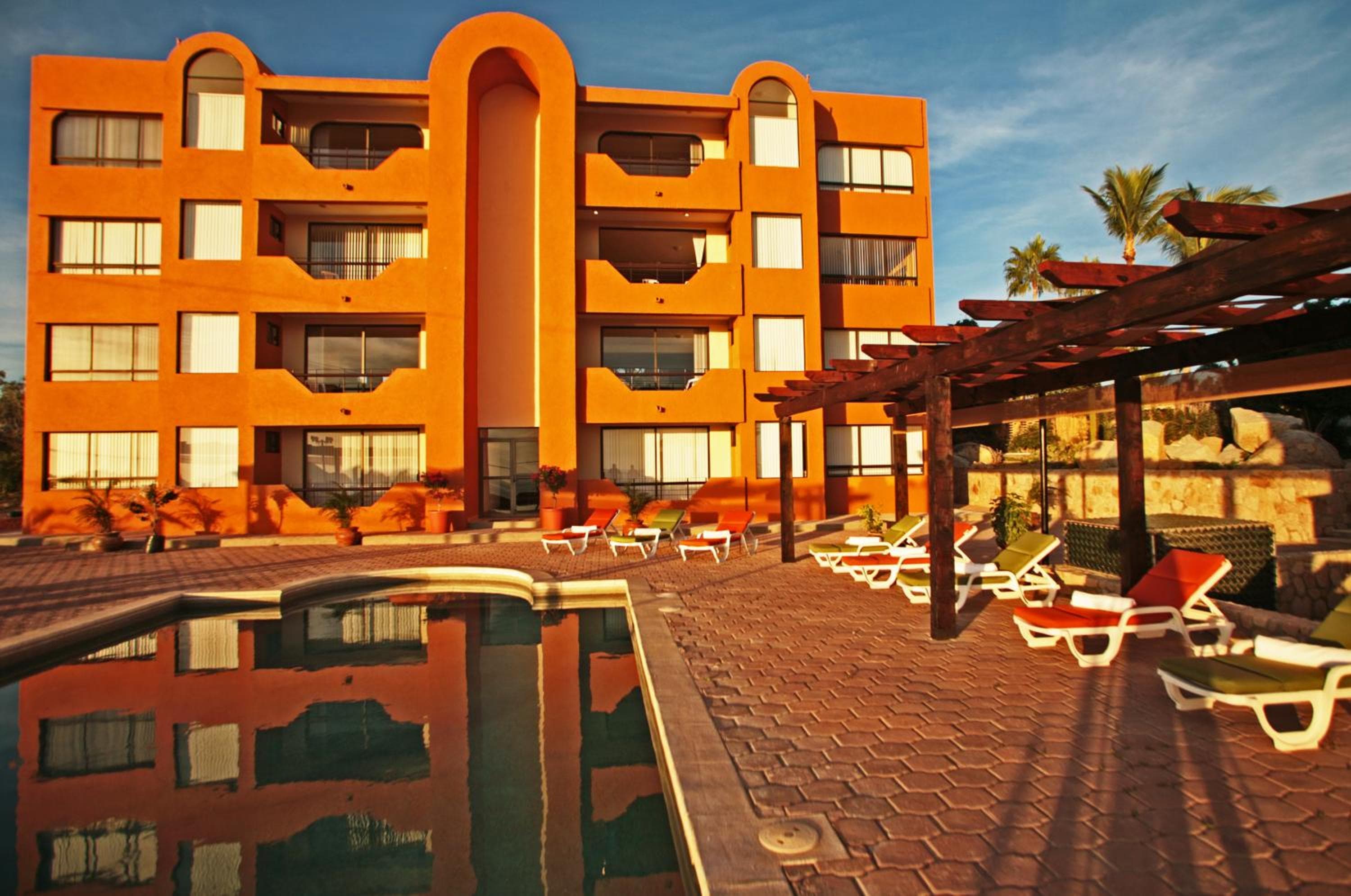 Sunrock Hotel & Suites — 2