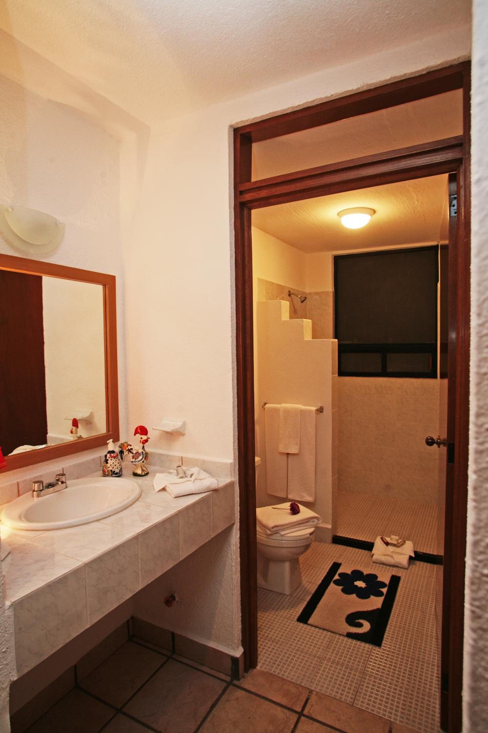 Sunrock Hotel & Suites — 20