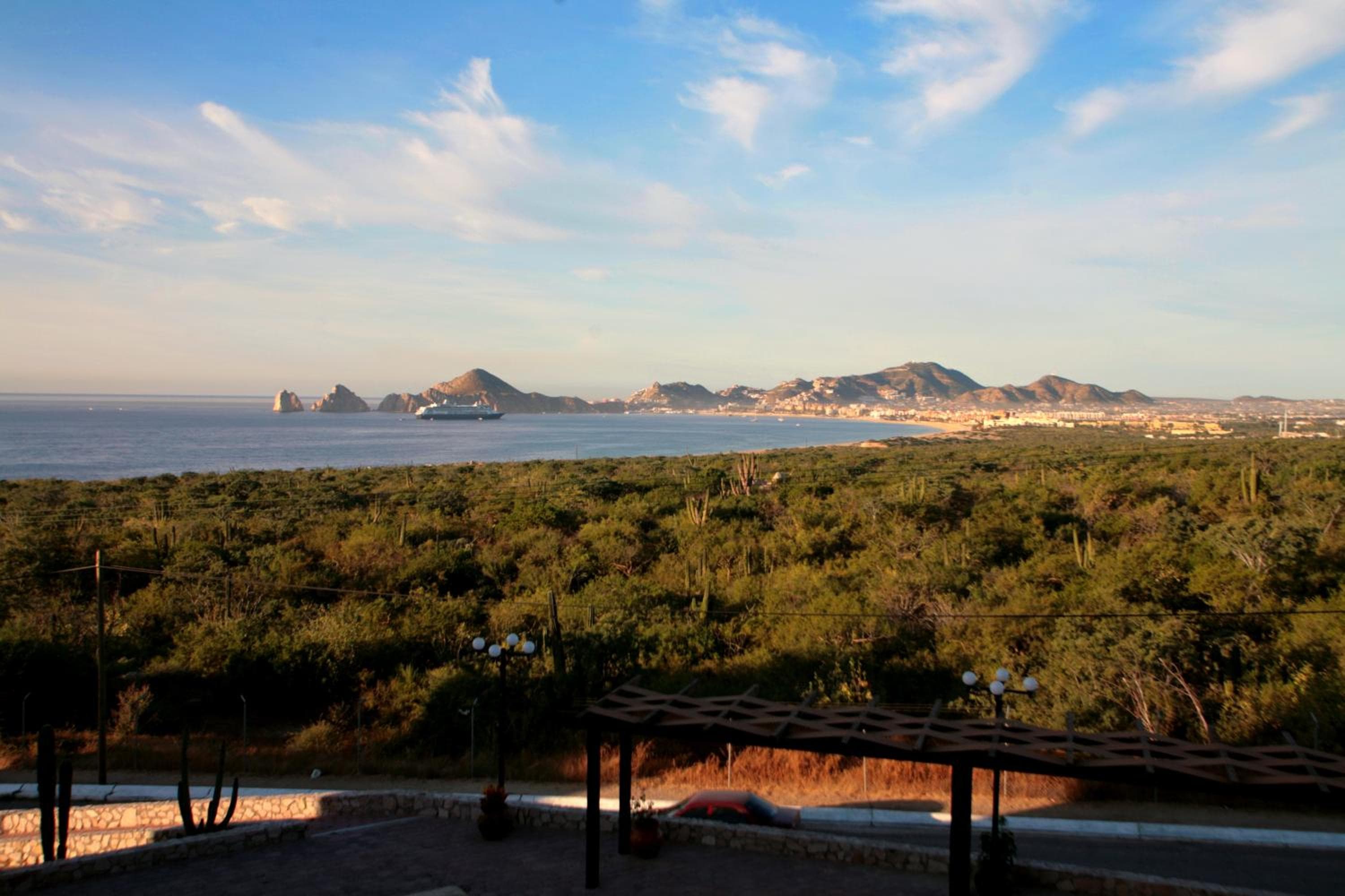Sunrock Hotel & Suites — 16