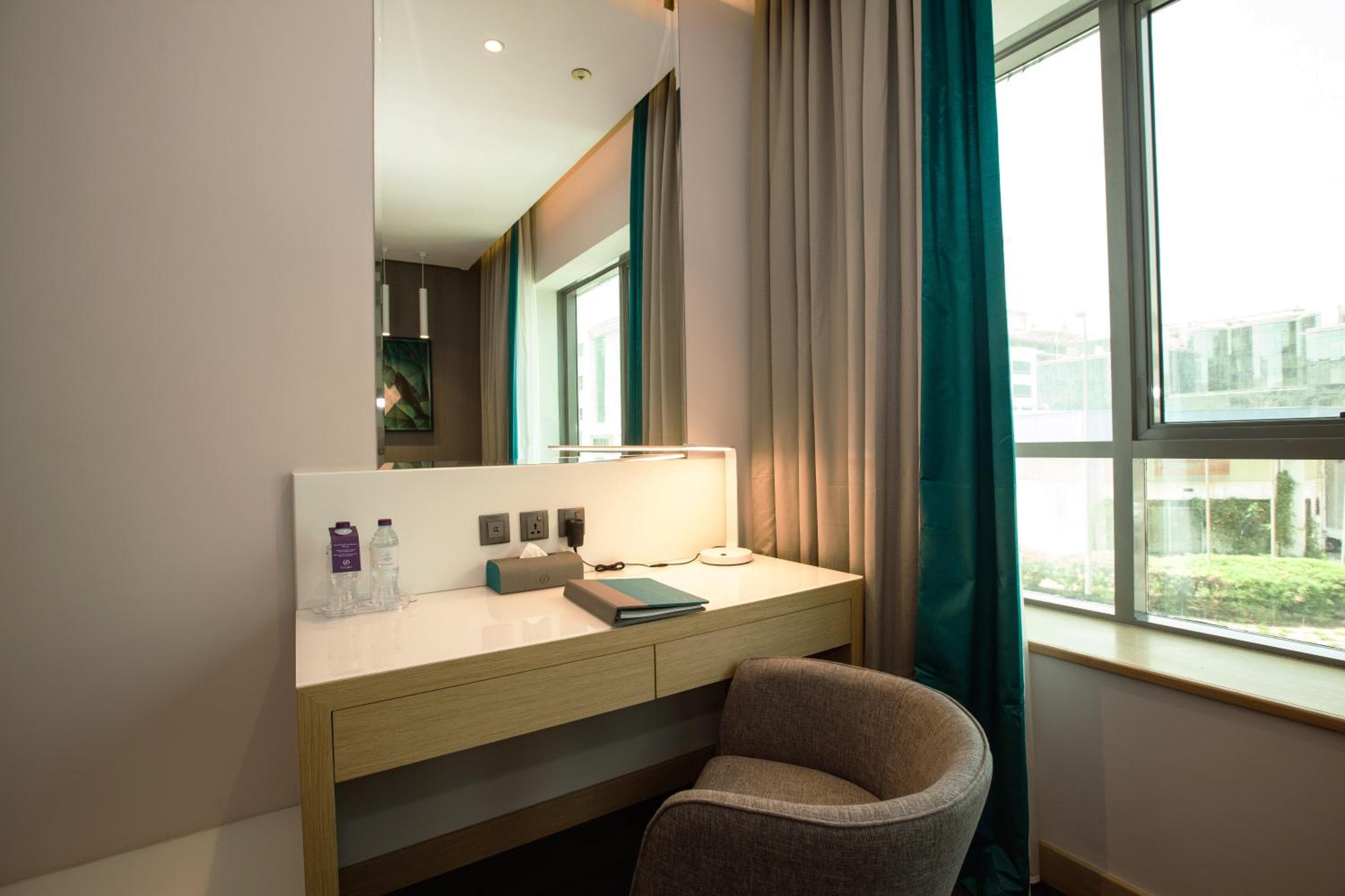 Flora Inn Hotel Dubai Airport — 9