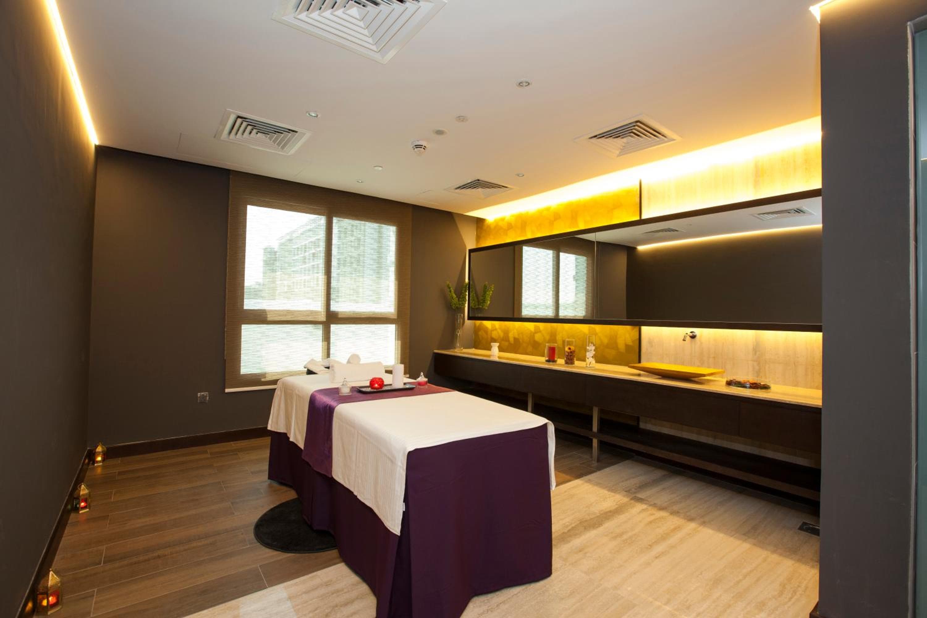 Flora Inn Hotel Dubai Airport — 7