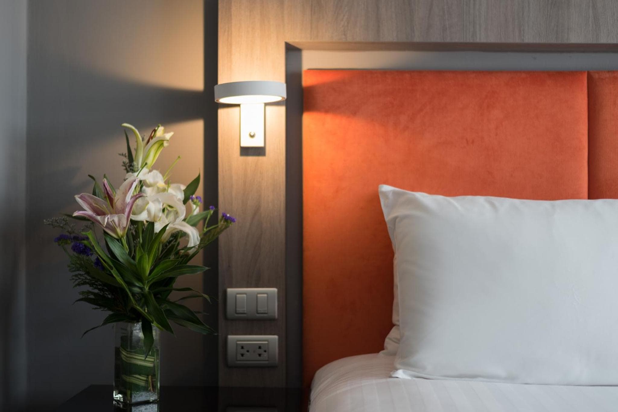 Grand 5 Hotel & Plaza Sukhumvit Bangkok — 11