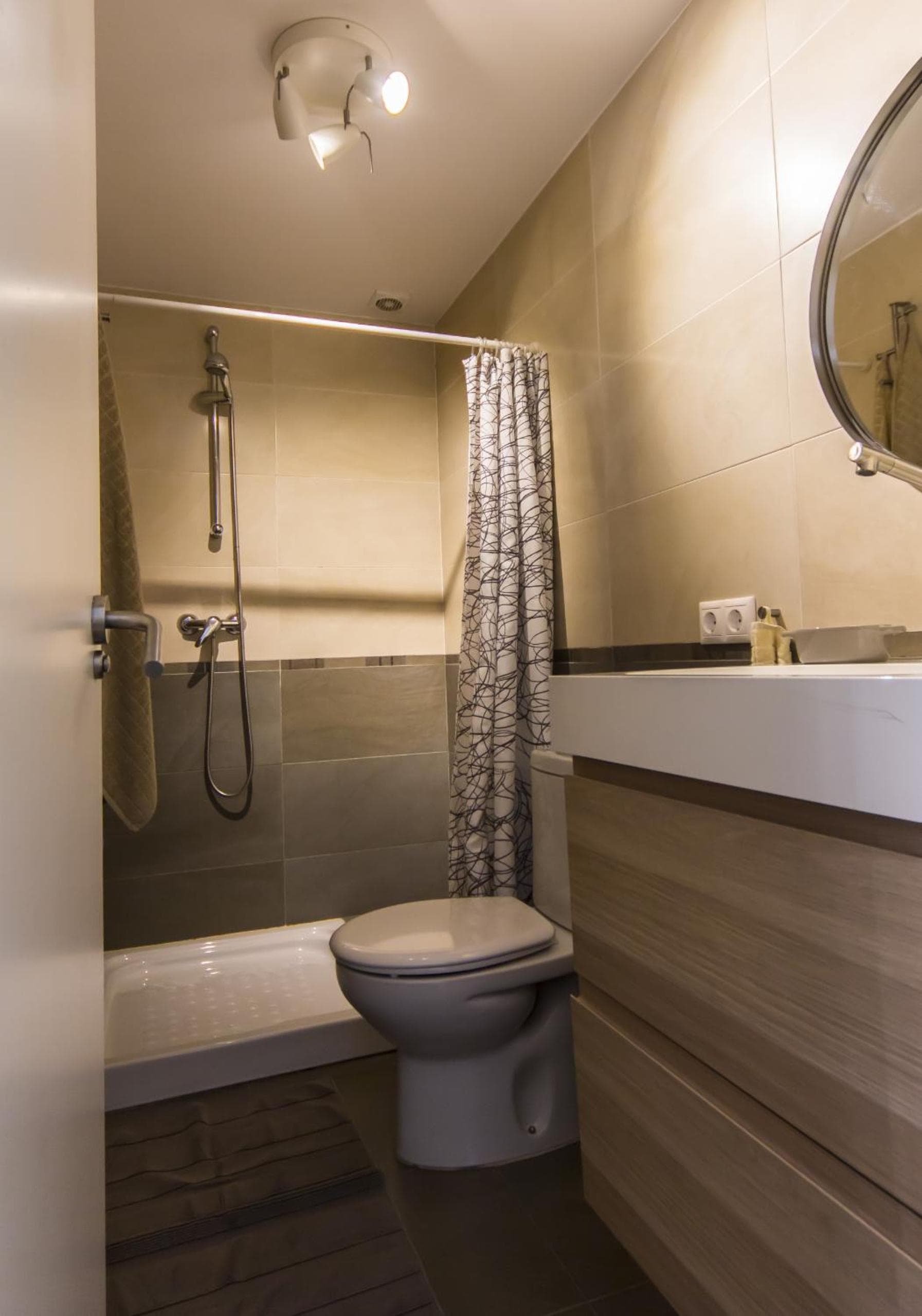 Apartamentos Málaga Picasso — 20