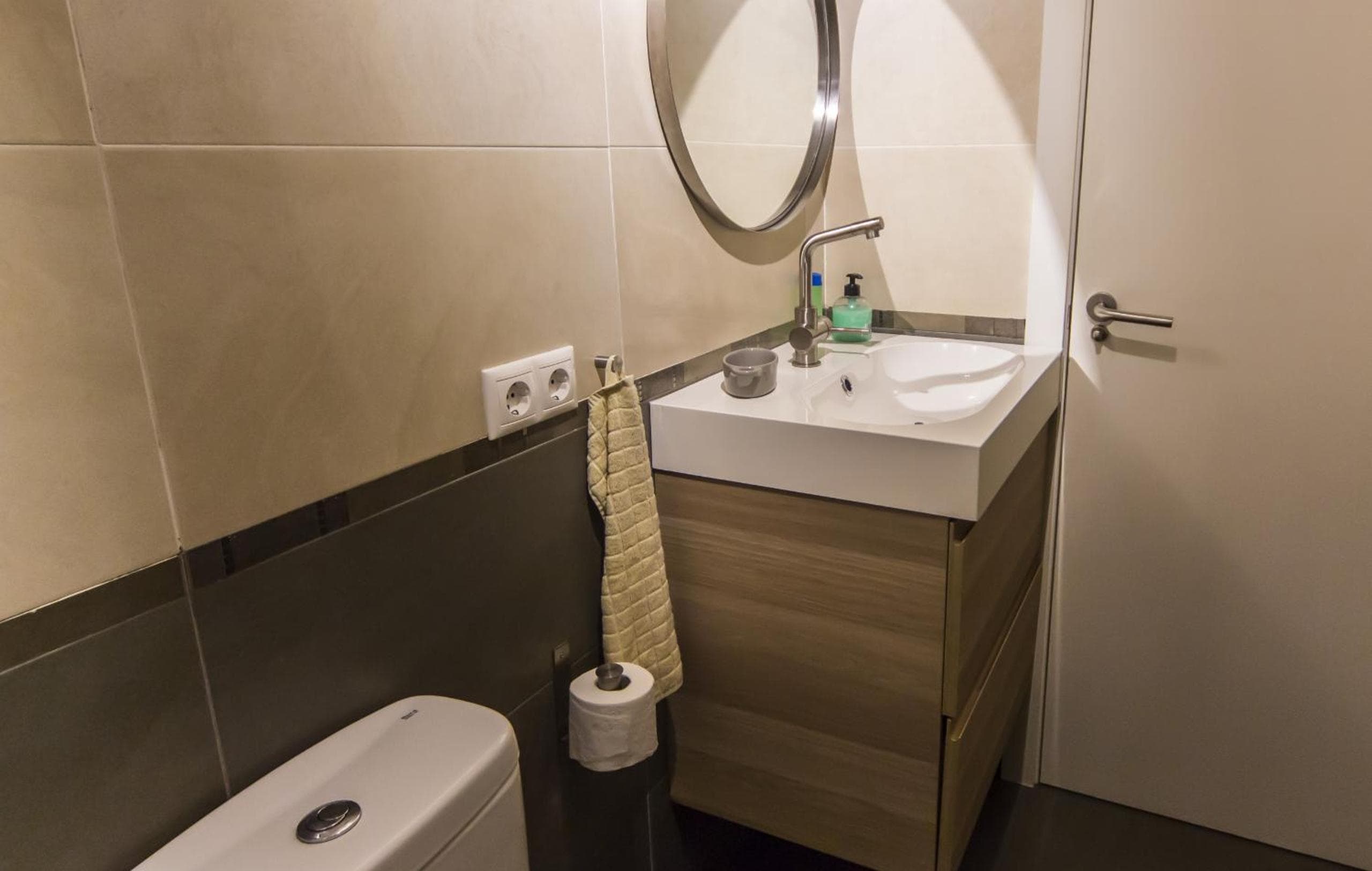 Apartamentos Málaga Picasso — 9