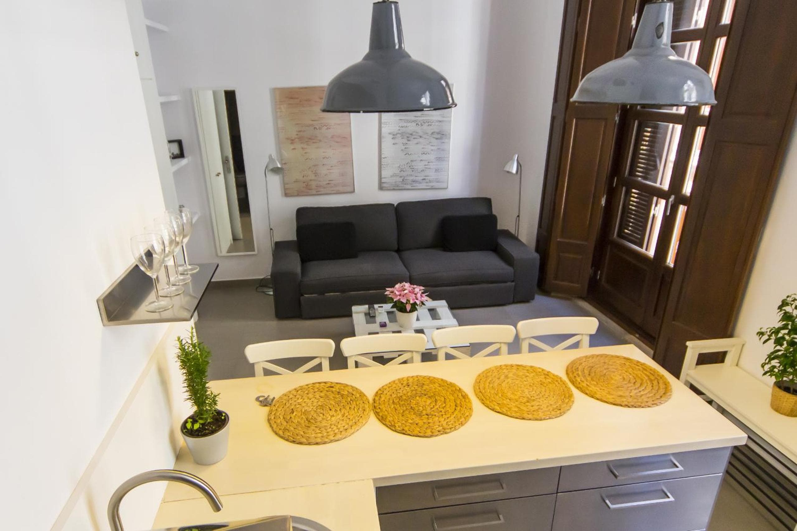 Apartamentos Málaga Picasso — 8