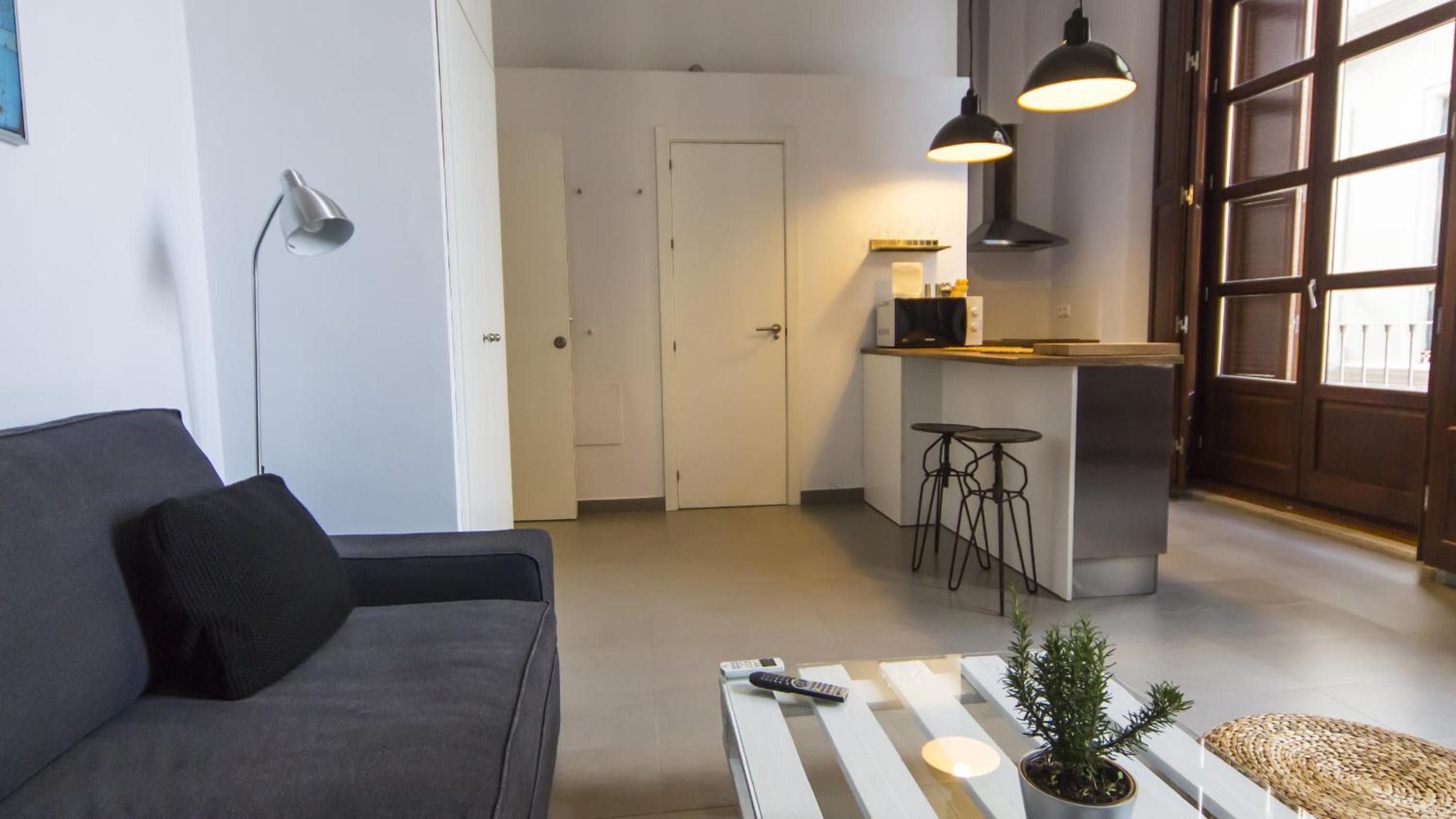 Apartamentos Málaga Picasso — 11