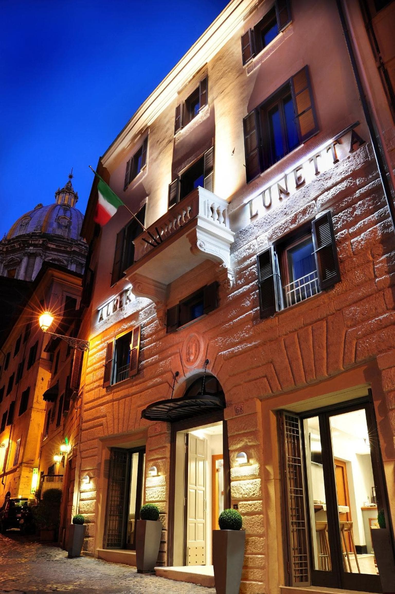 Hotel Lunetta — 1