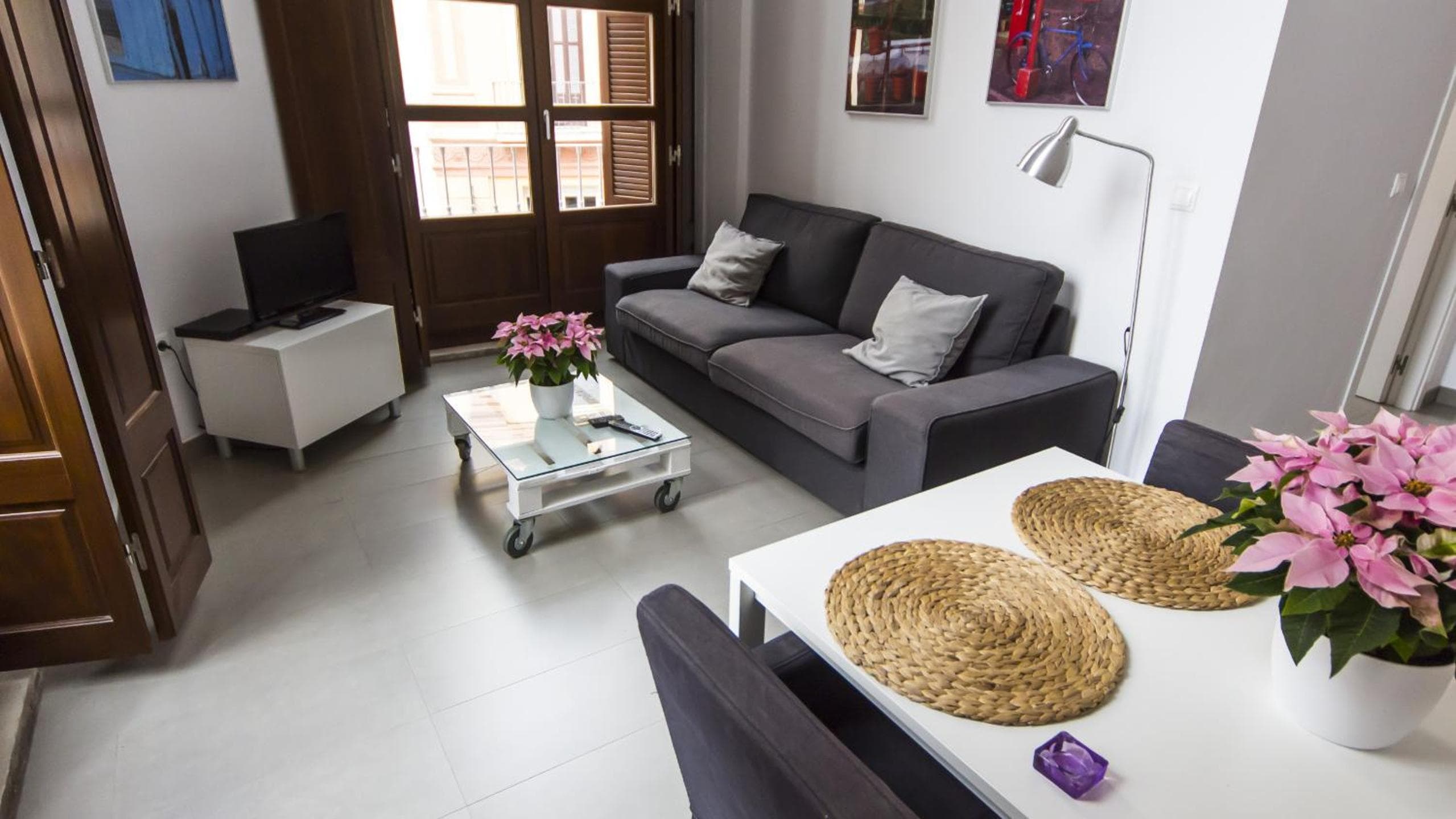 Apartamentos Málaga Picasso — 20