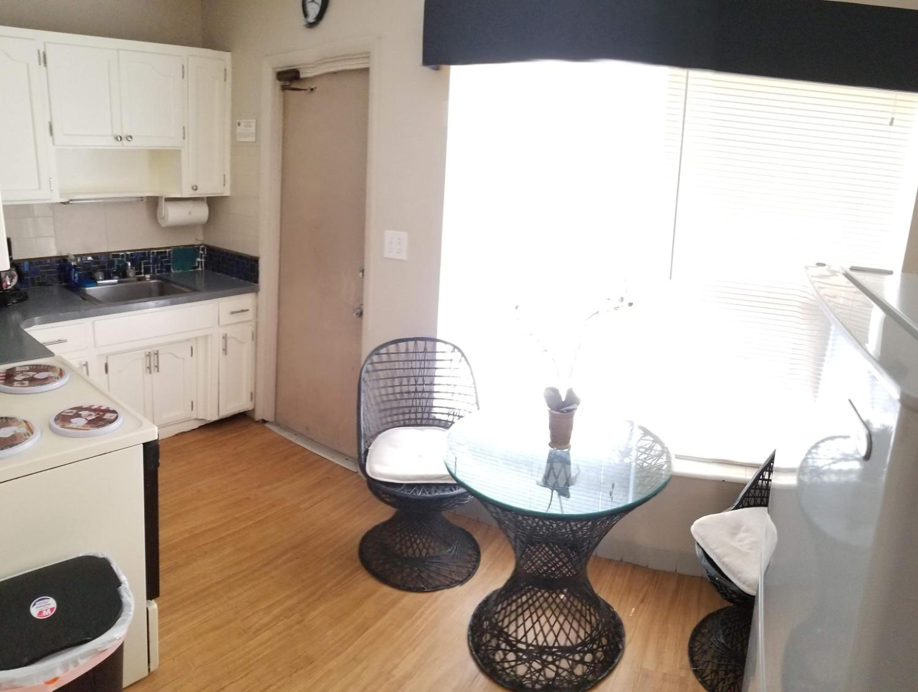 INN LEATHER GUEST HOUSE-GAY MALE ONLY — 28