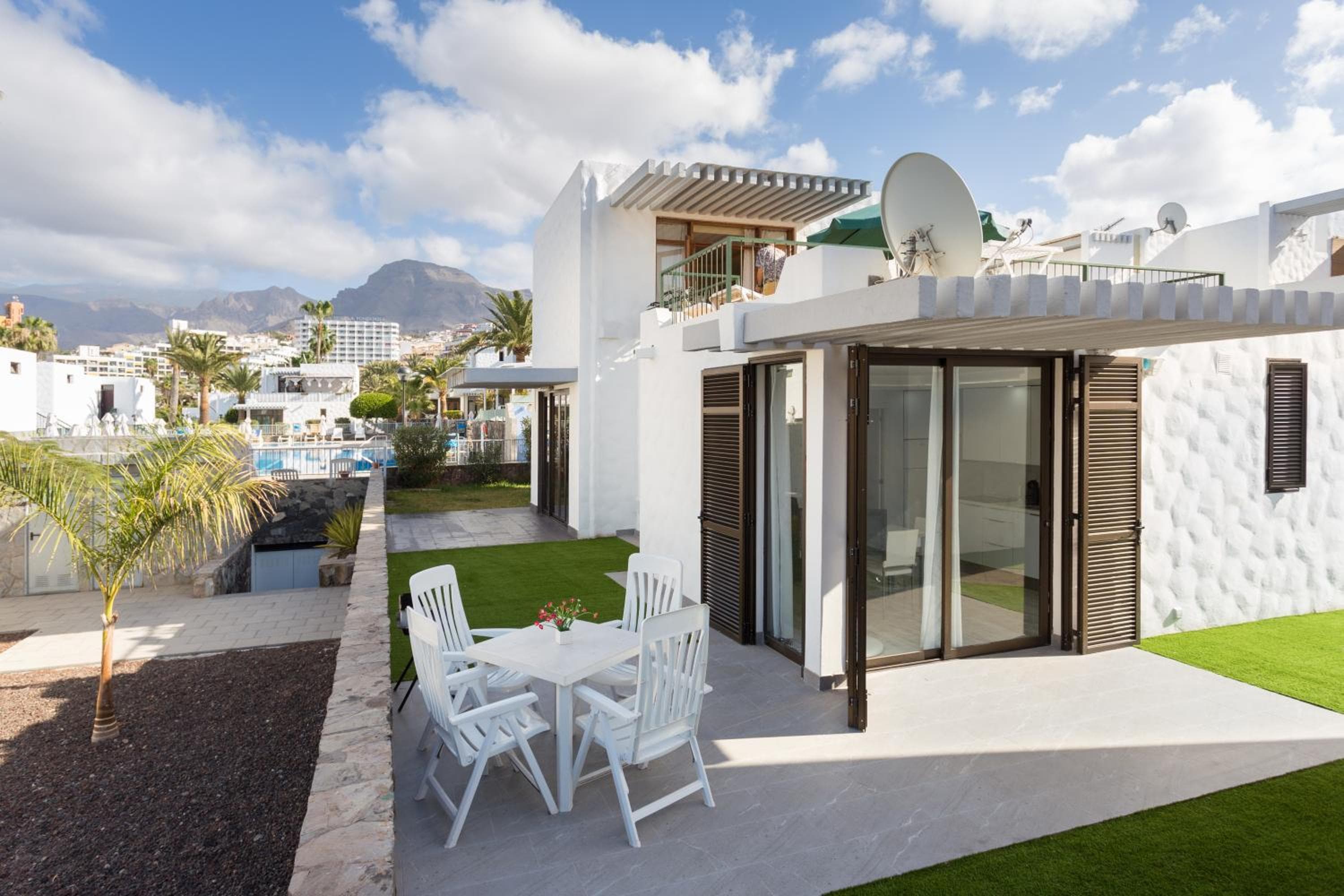 241 Quiet Bungalow with terrace — 1