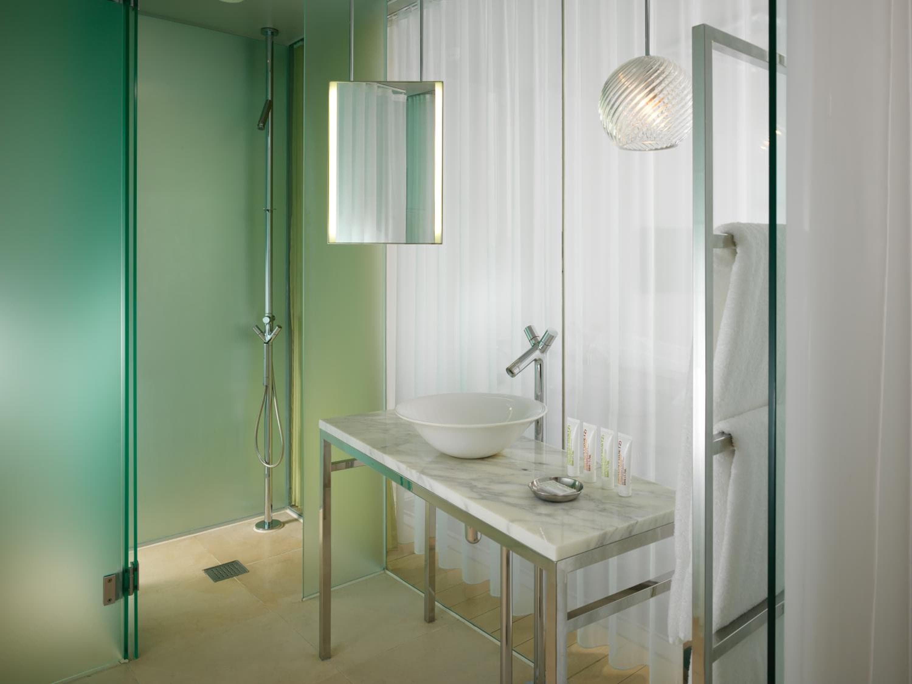 Sanderson London — 20