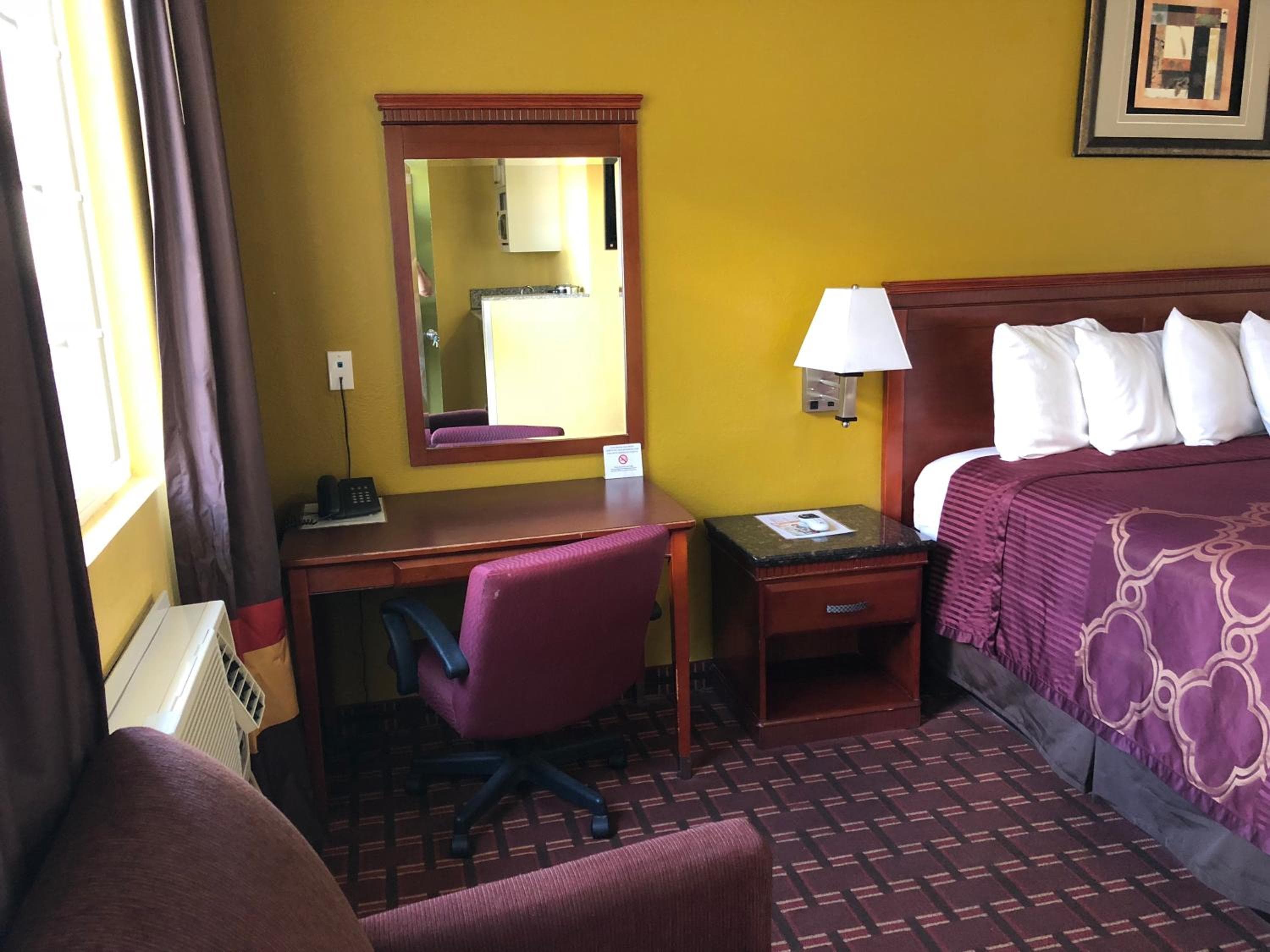 Motel Encore — 18