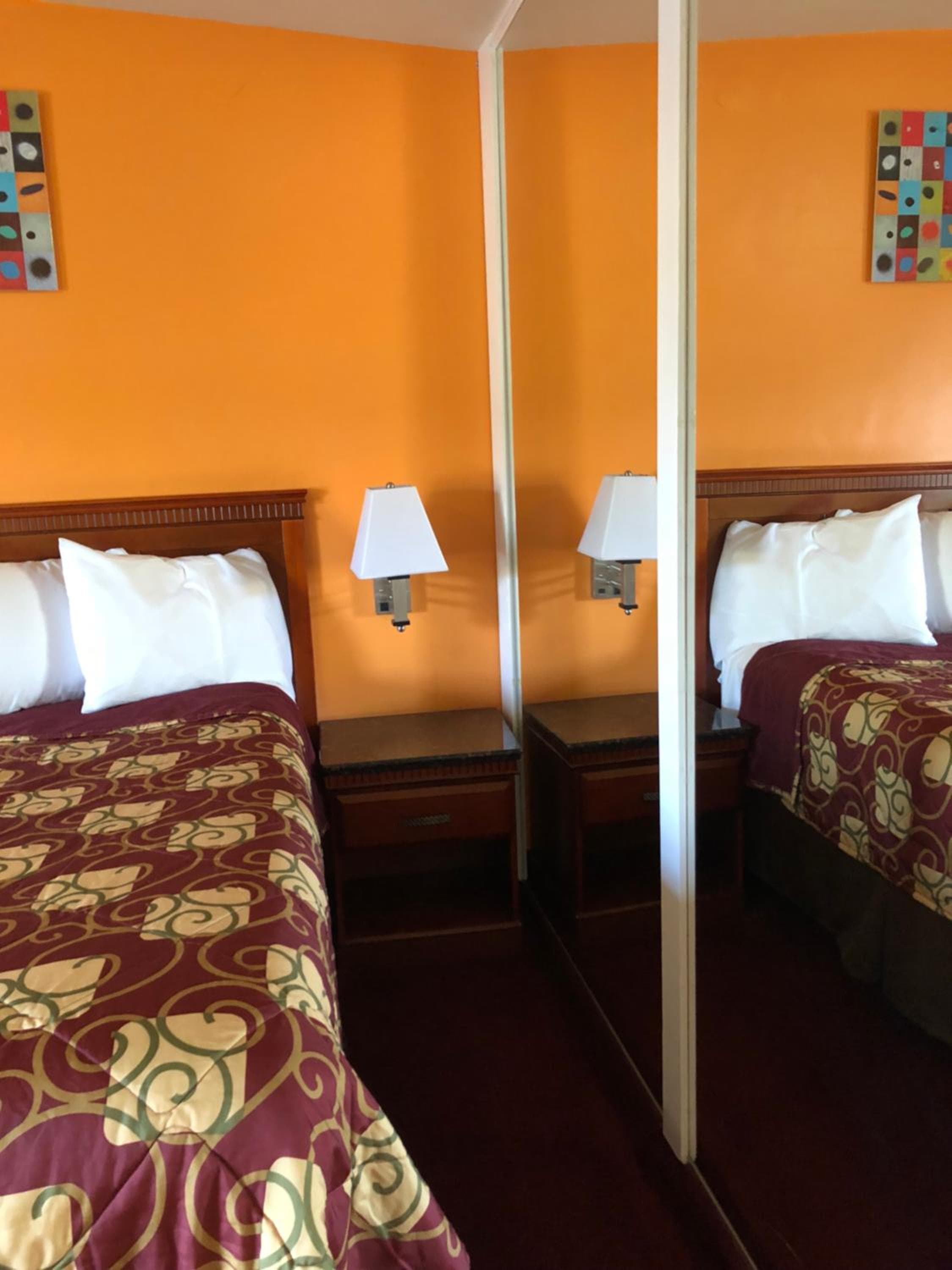 Motel Encore — 12