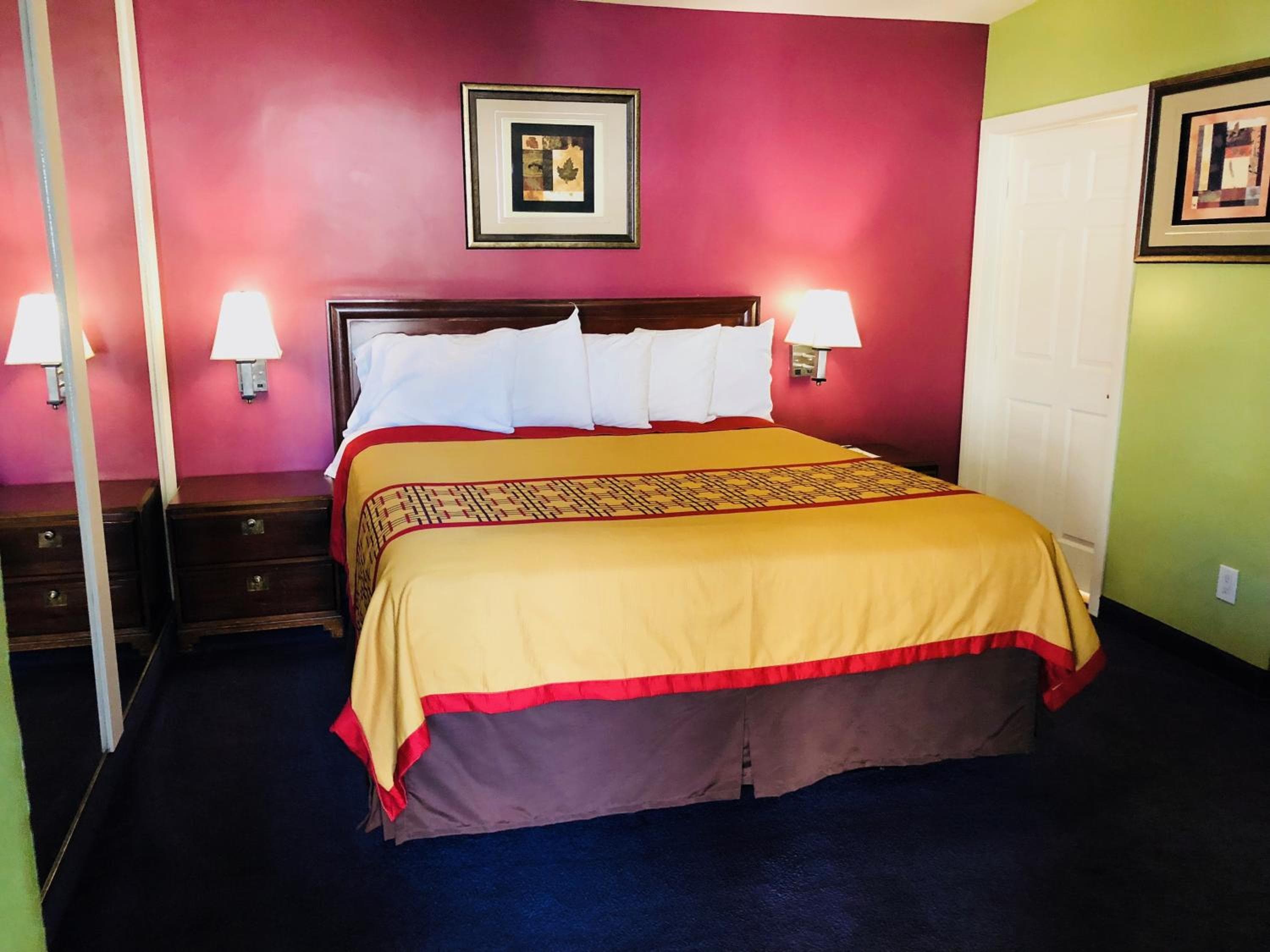 Motel Encore — 25
