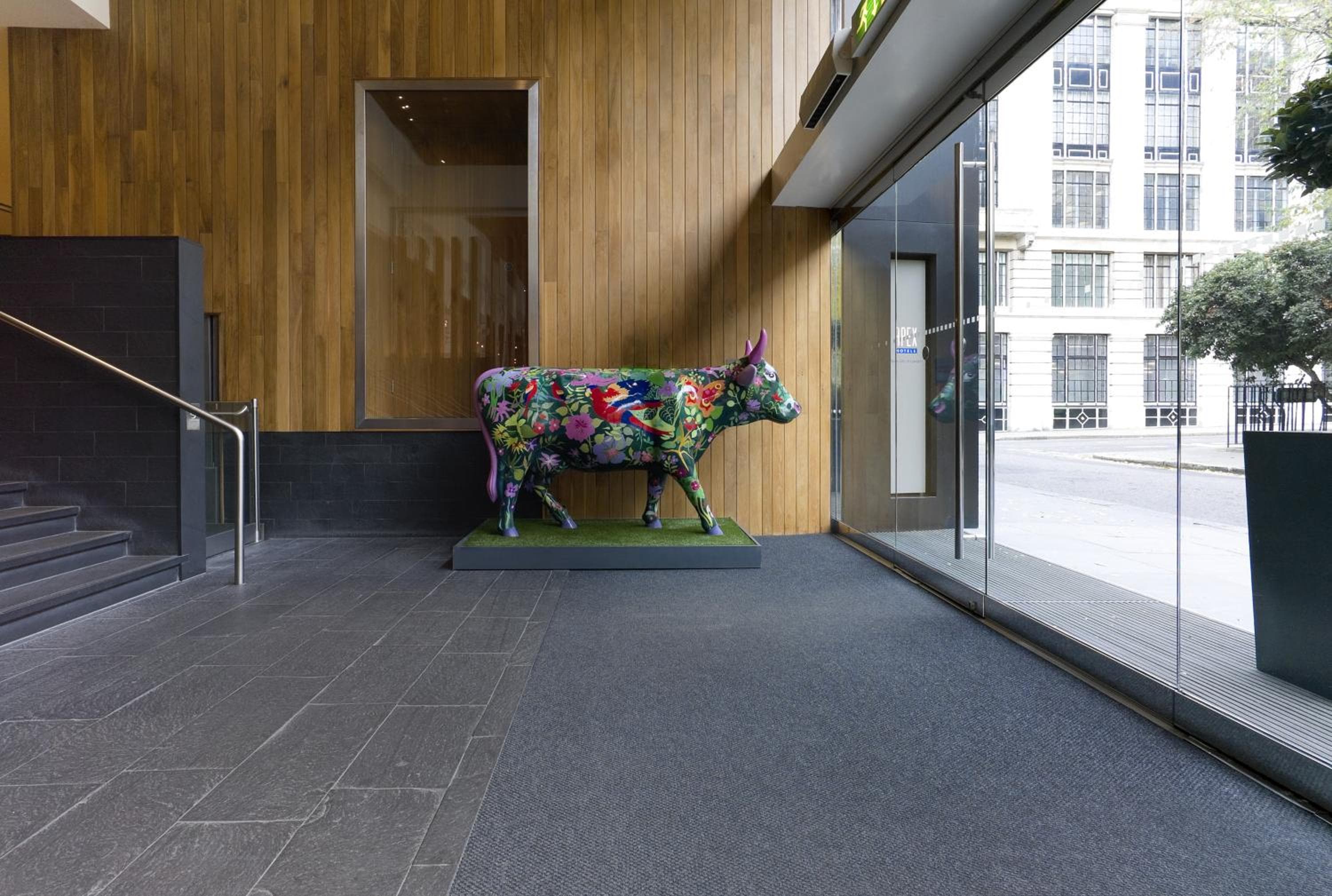 Apex City Of London Hotel — 6