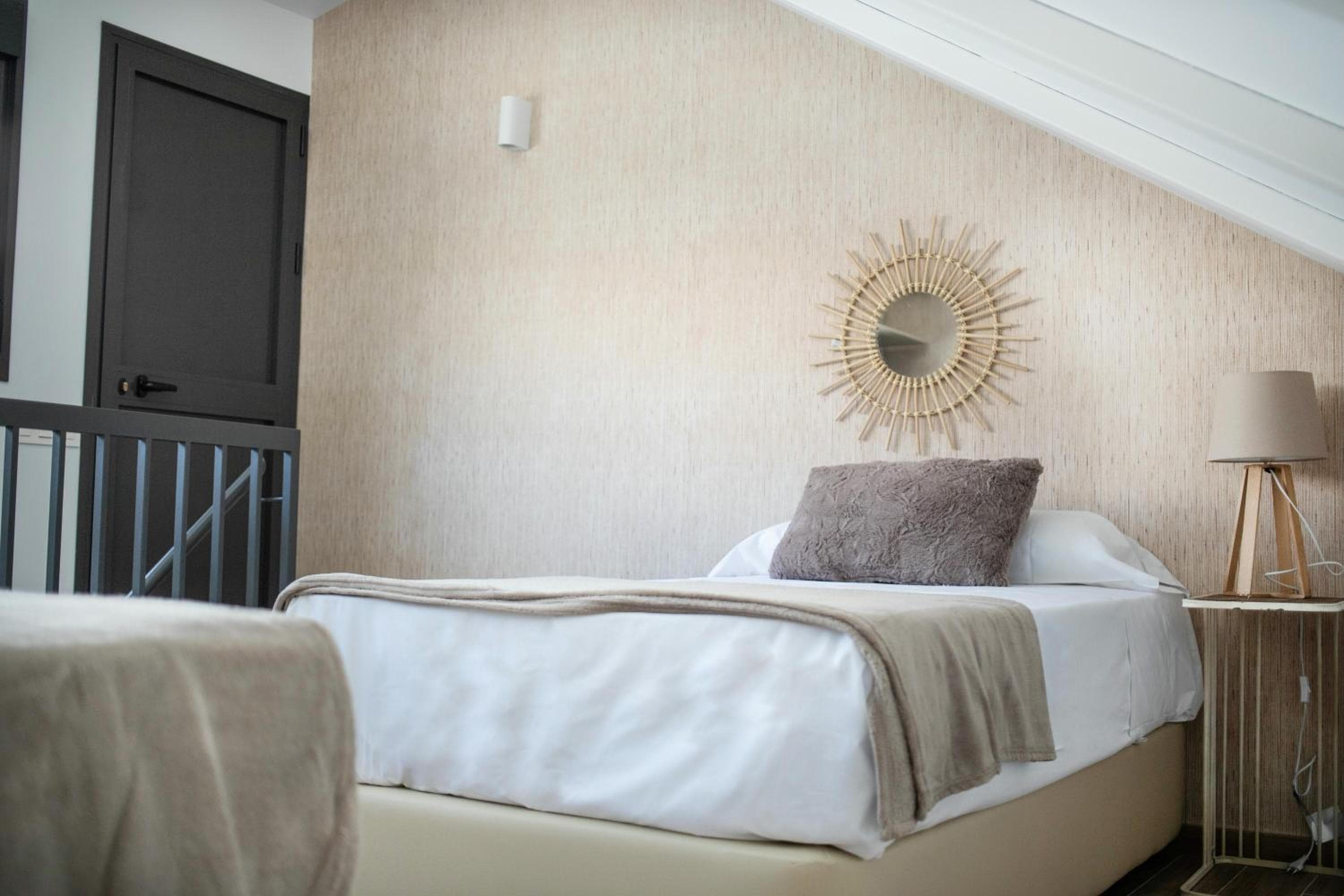 Feelathome Mártires Apartments — 25