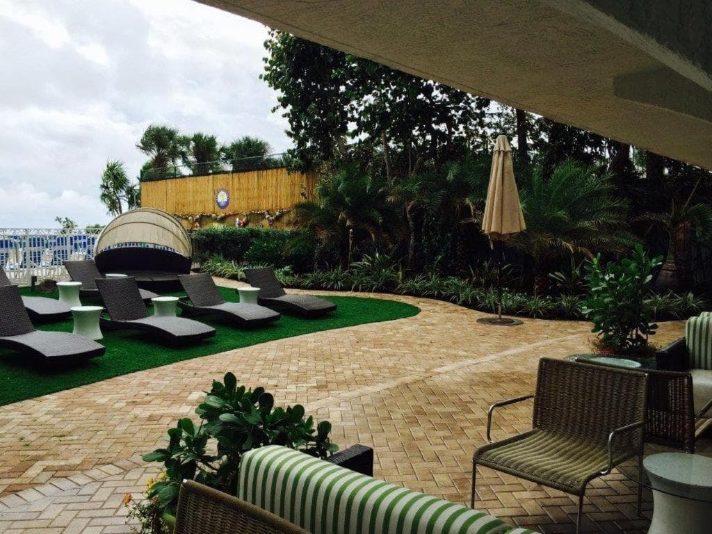 Oceanview on SAND located in Ocean Manor Resort Fort Lauderdale Beach 2 bed 2 bath spacious corner unit partial ocean view — 26
