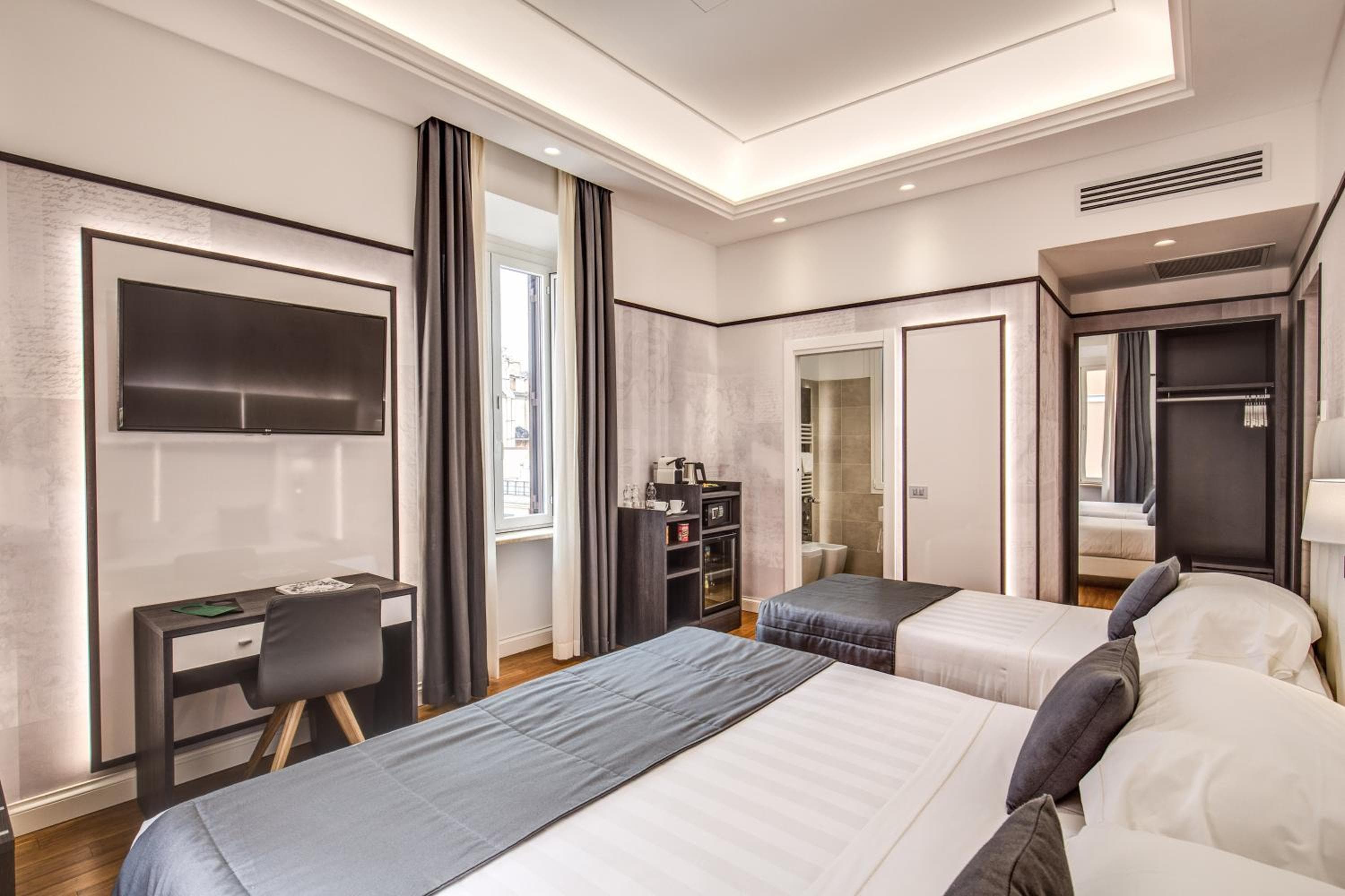 The Liberty Boutique Hotel — 10