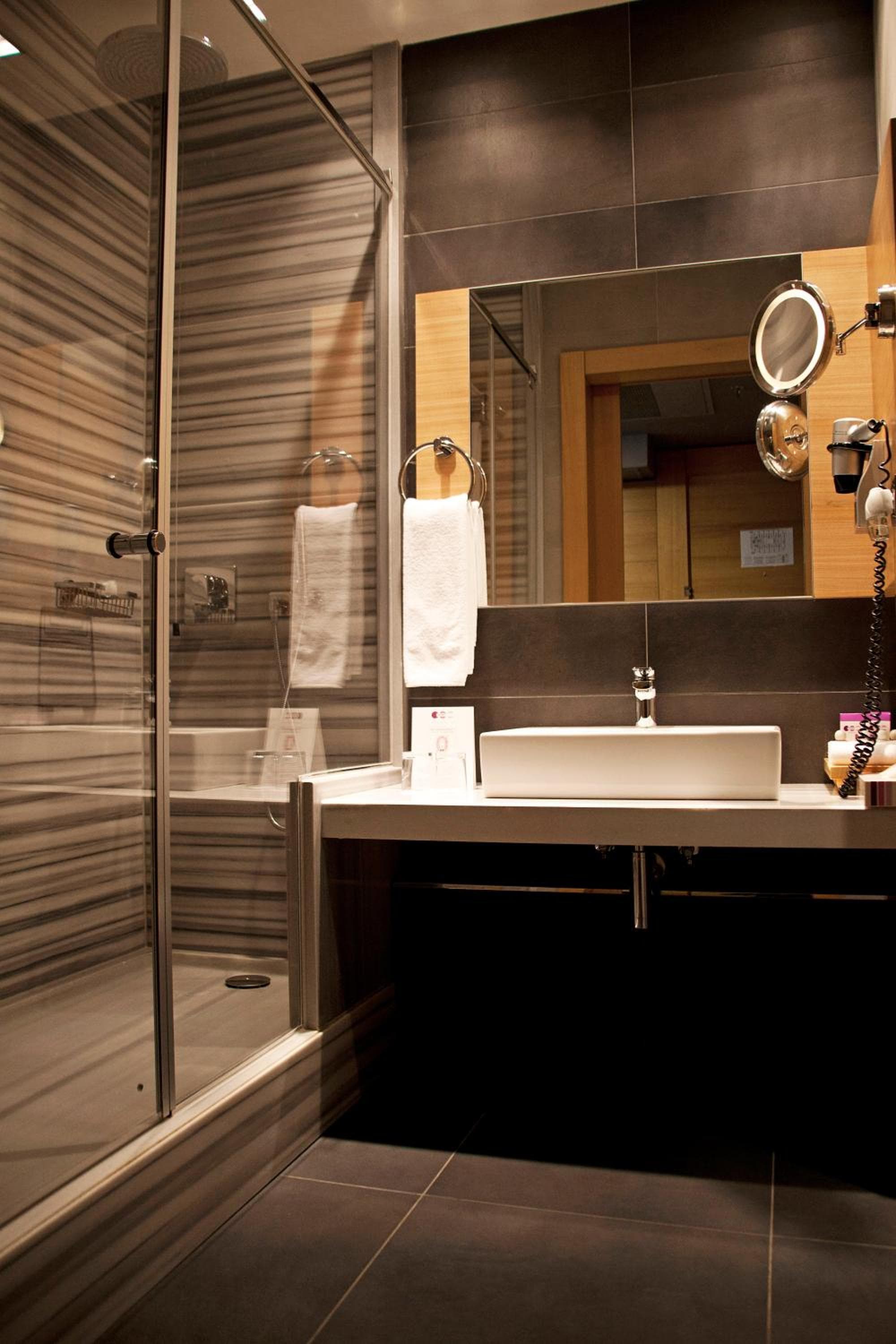Point Hotel Barbaros — 27