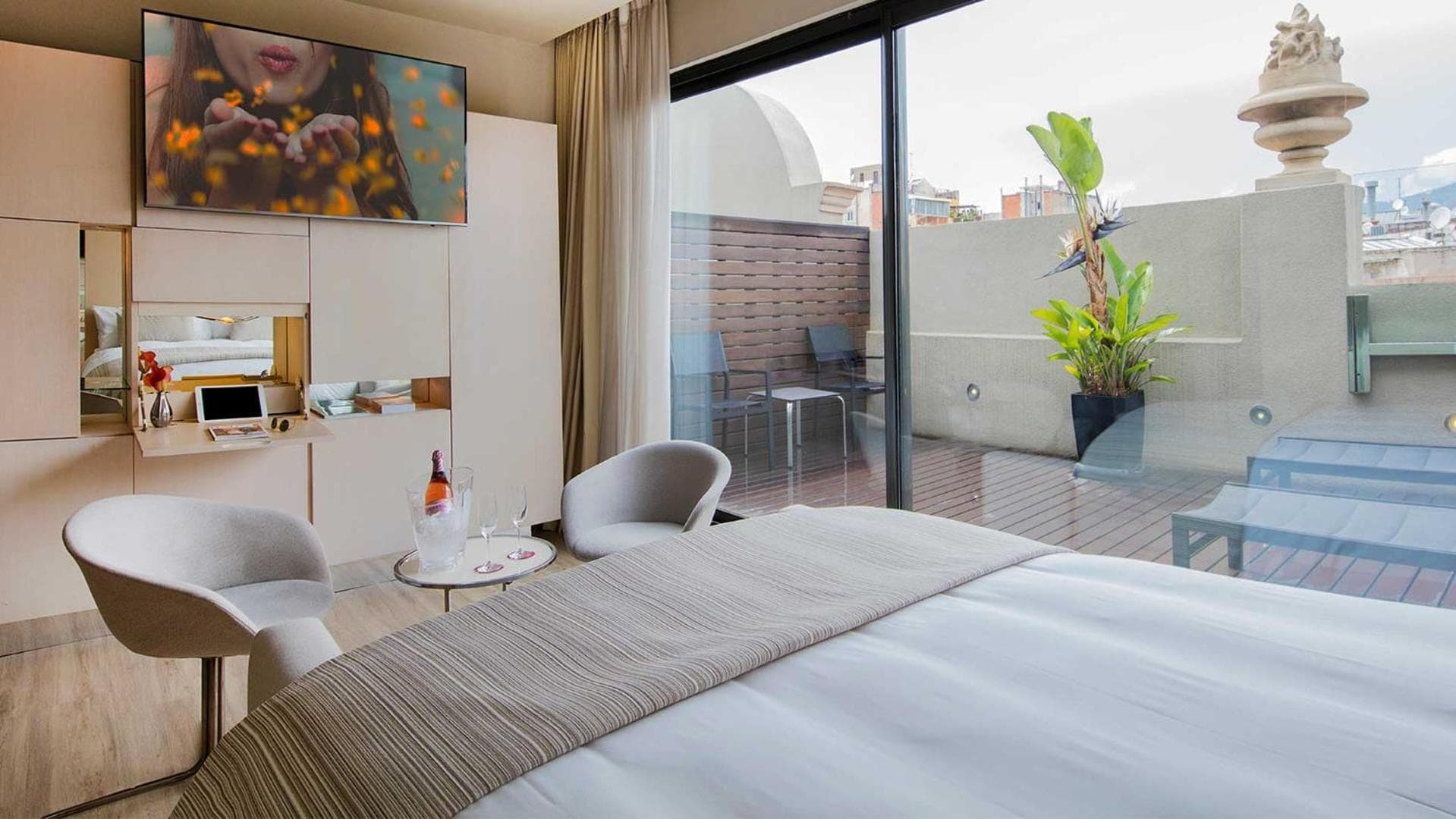 Cram Hotel — 27