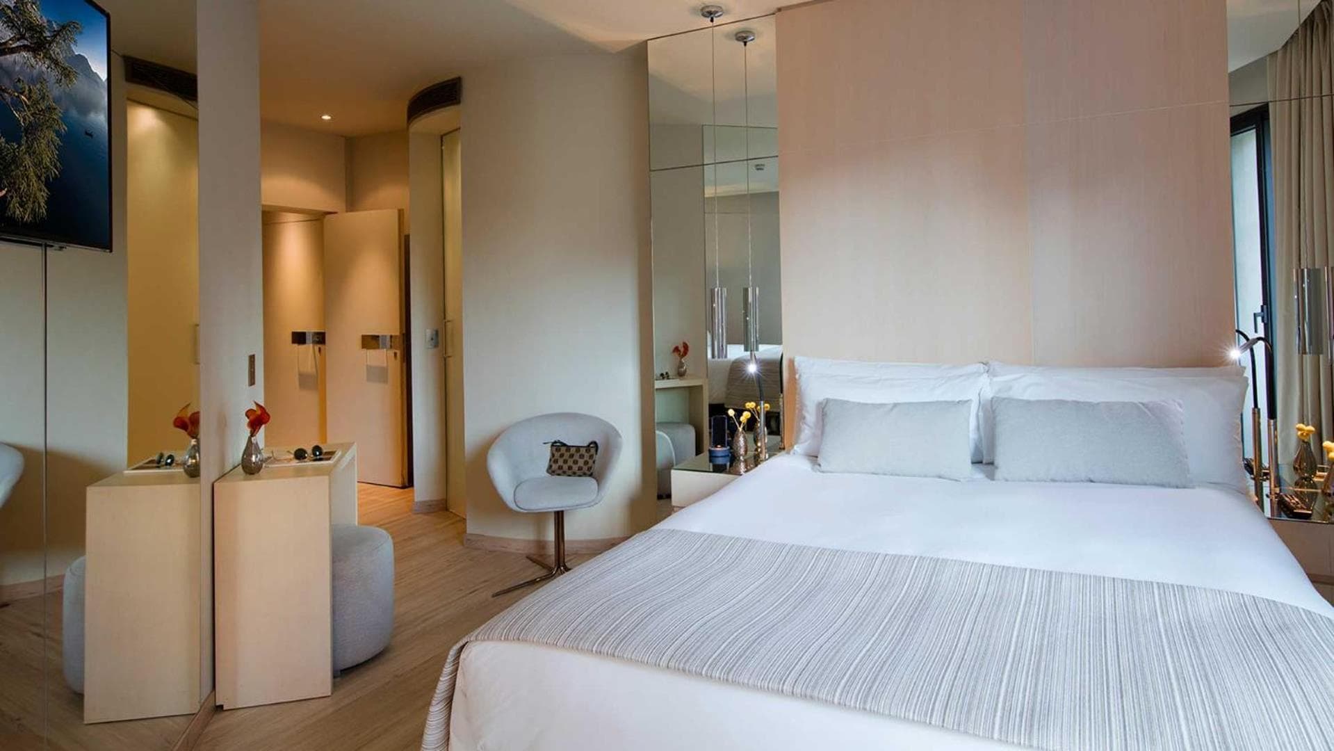Cram Hotel — 17