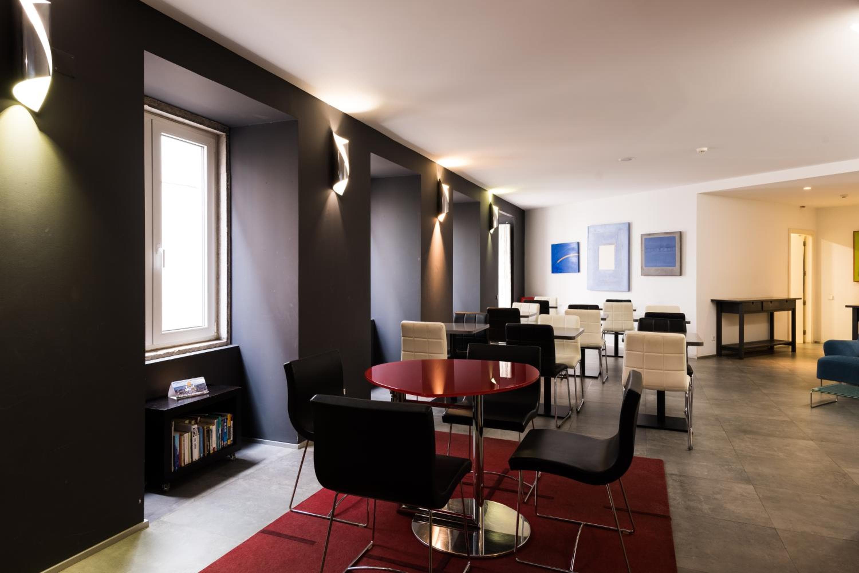 Alfama - Lisbon Lounge Suites — 9