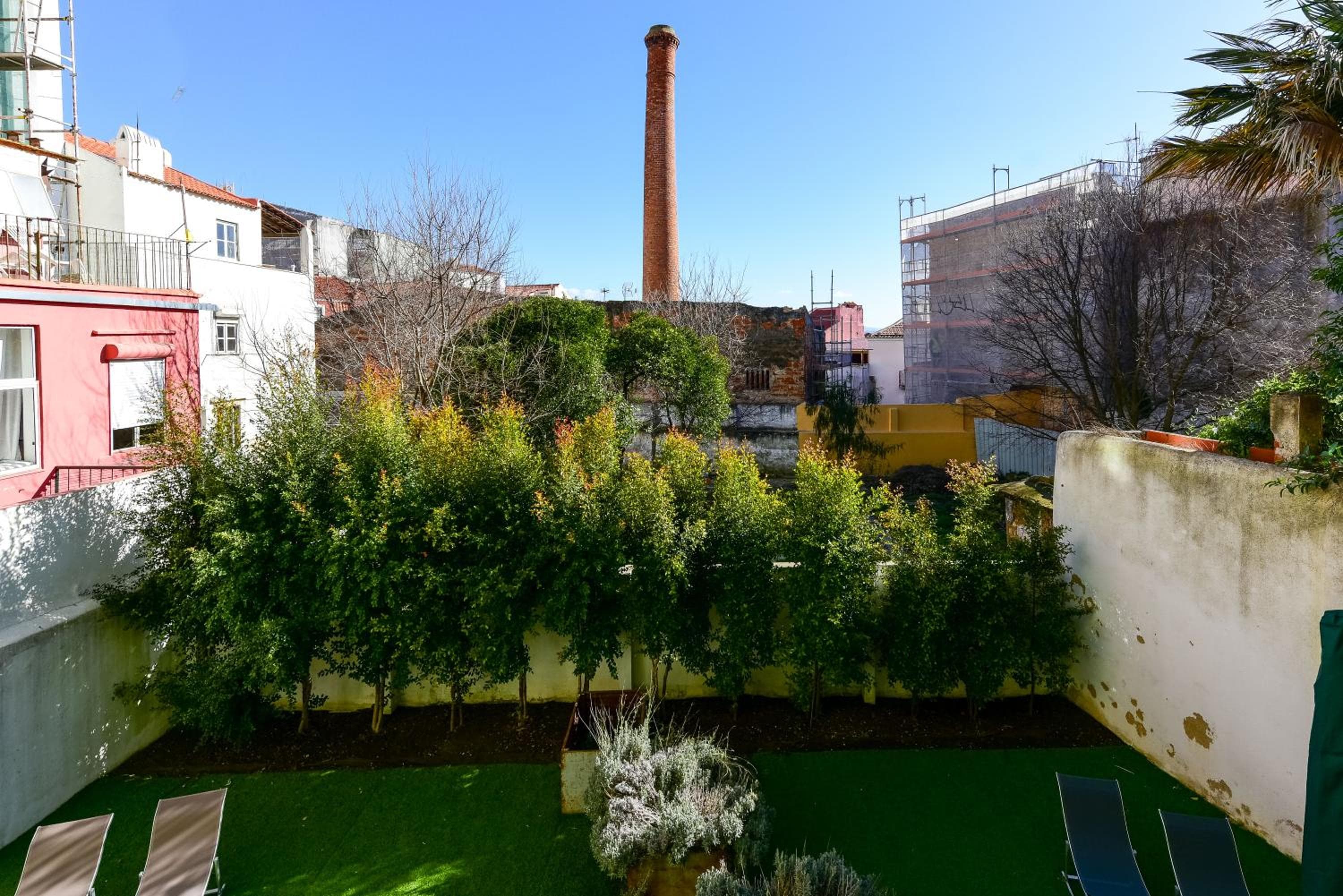 Alfama - Lisbon Lounge Suites — 25