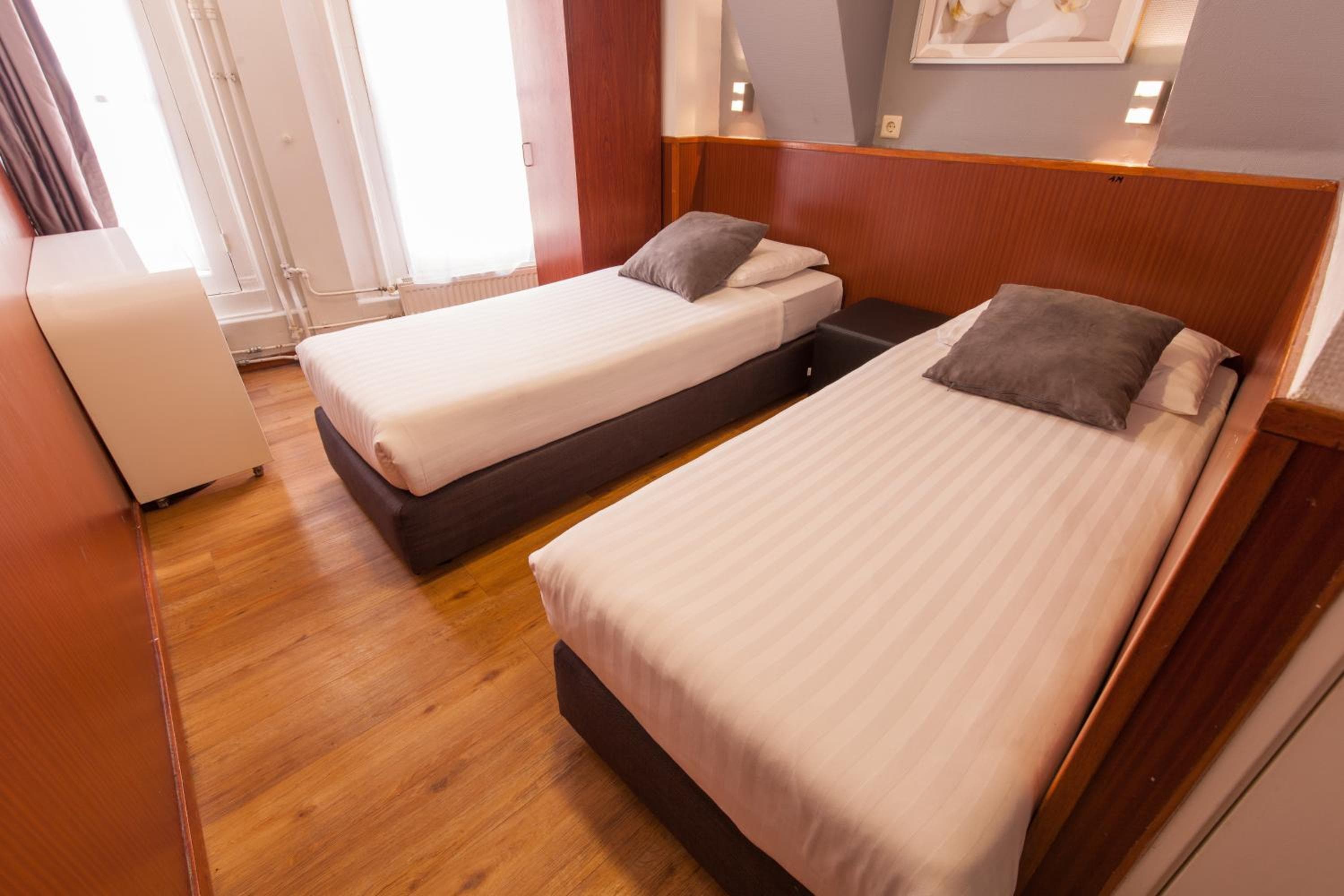 Reisehotel Amsterdam — 15