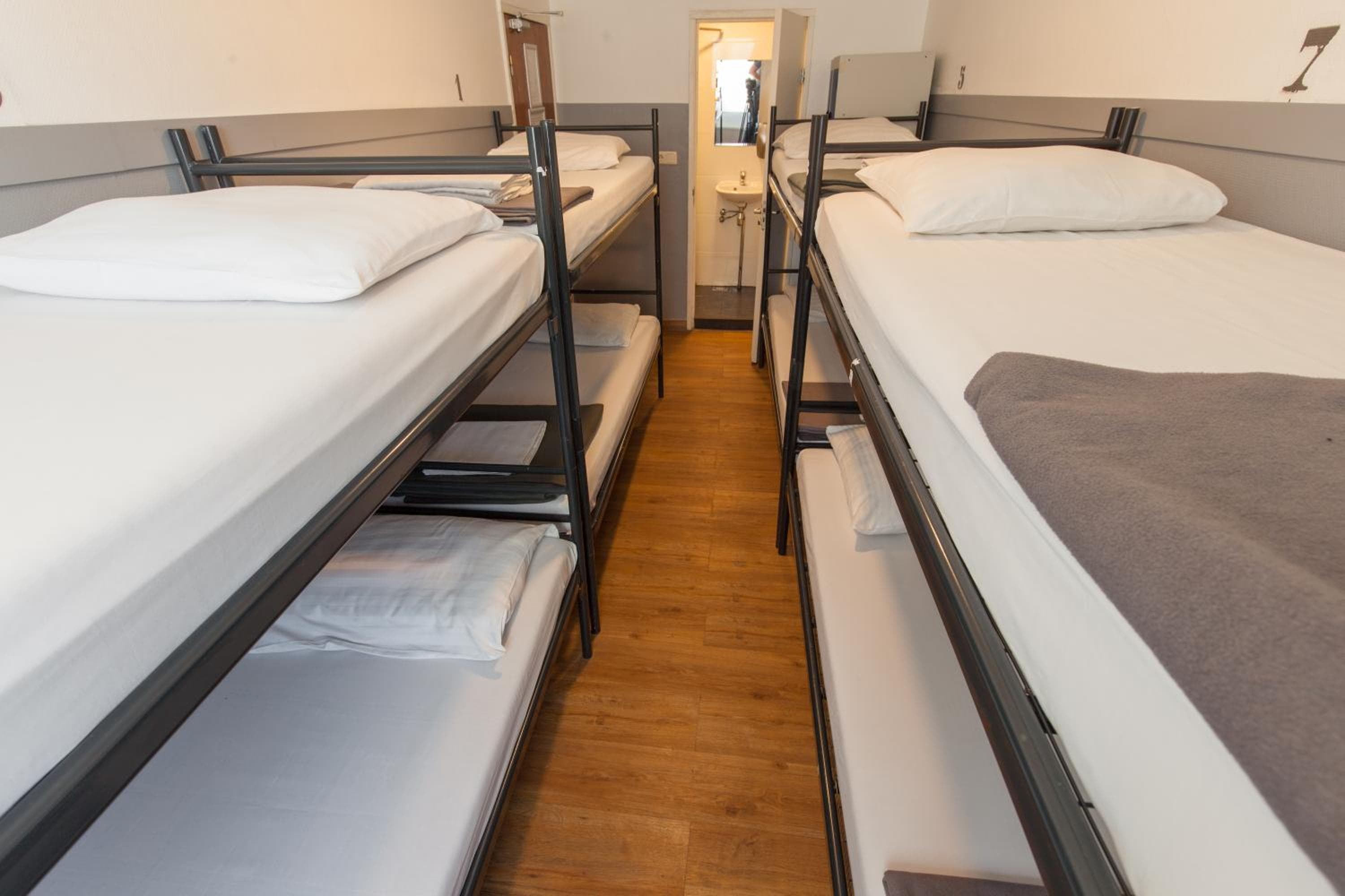 Reisehotel Amsterdam — 23