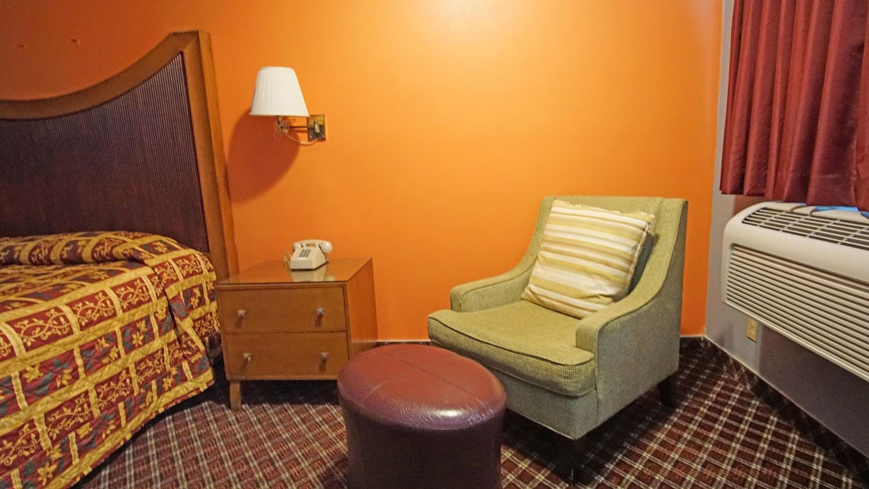 Los Angeles Inn & Suites - LAX — 26