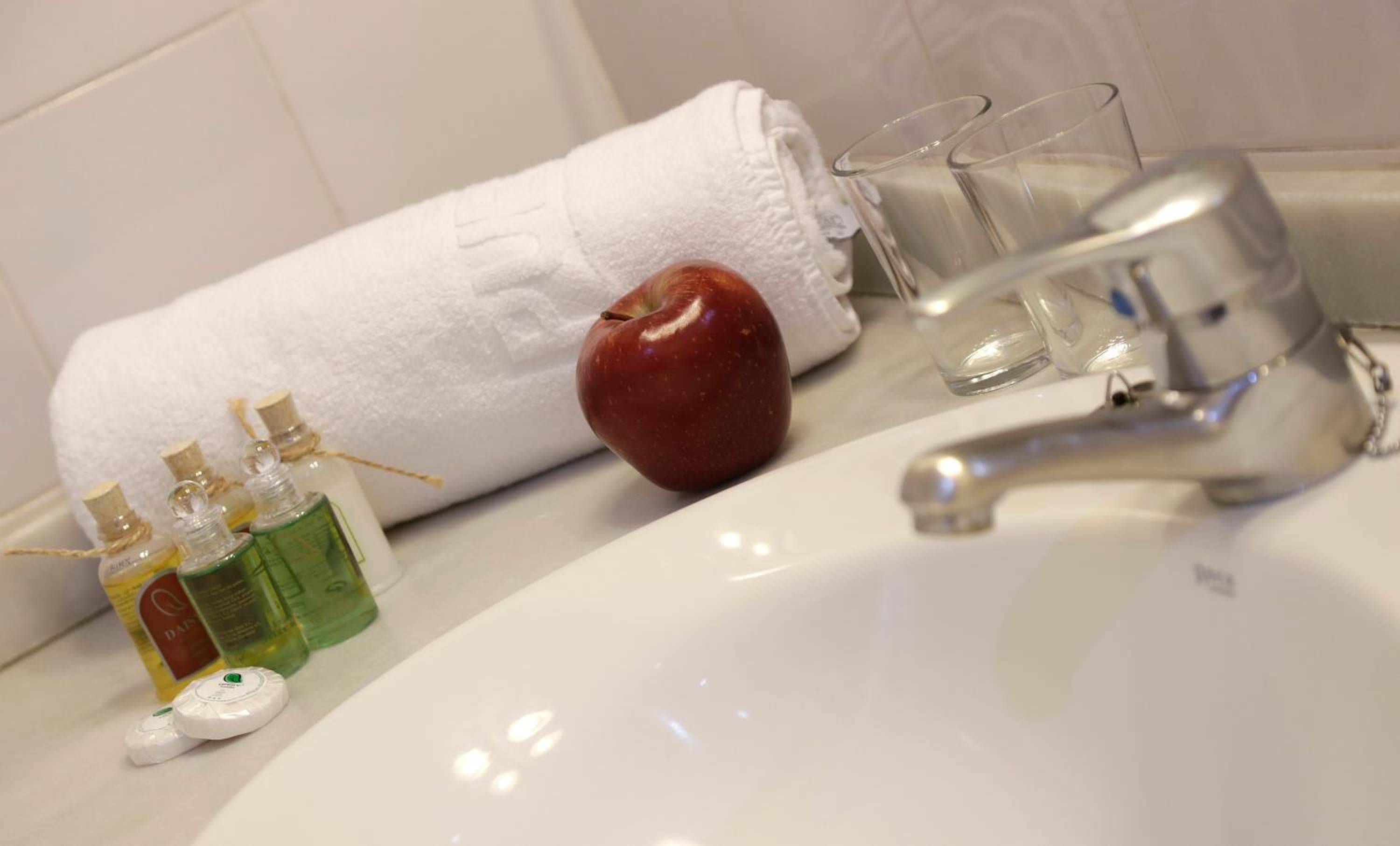 Basic Hotel Puerta de Sevilla — 7