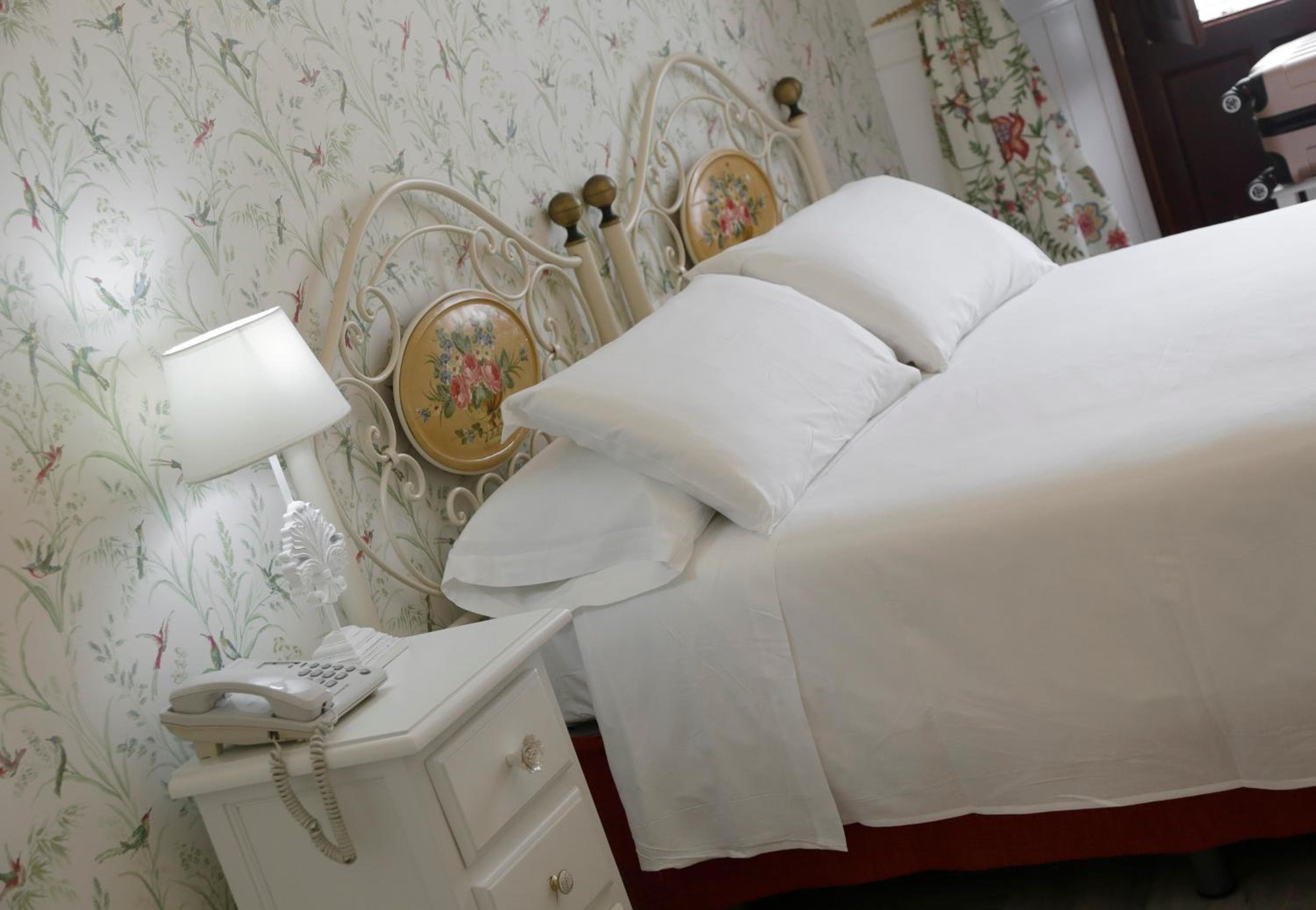 Basic Hotel Puerta de Sevilla — 8